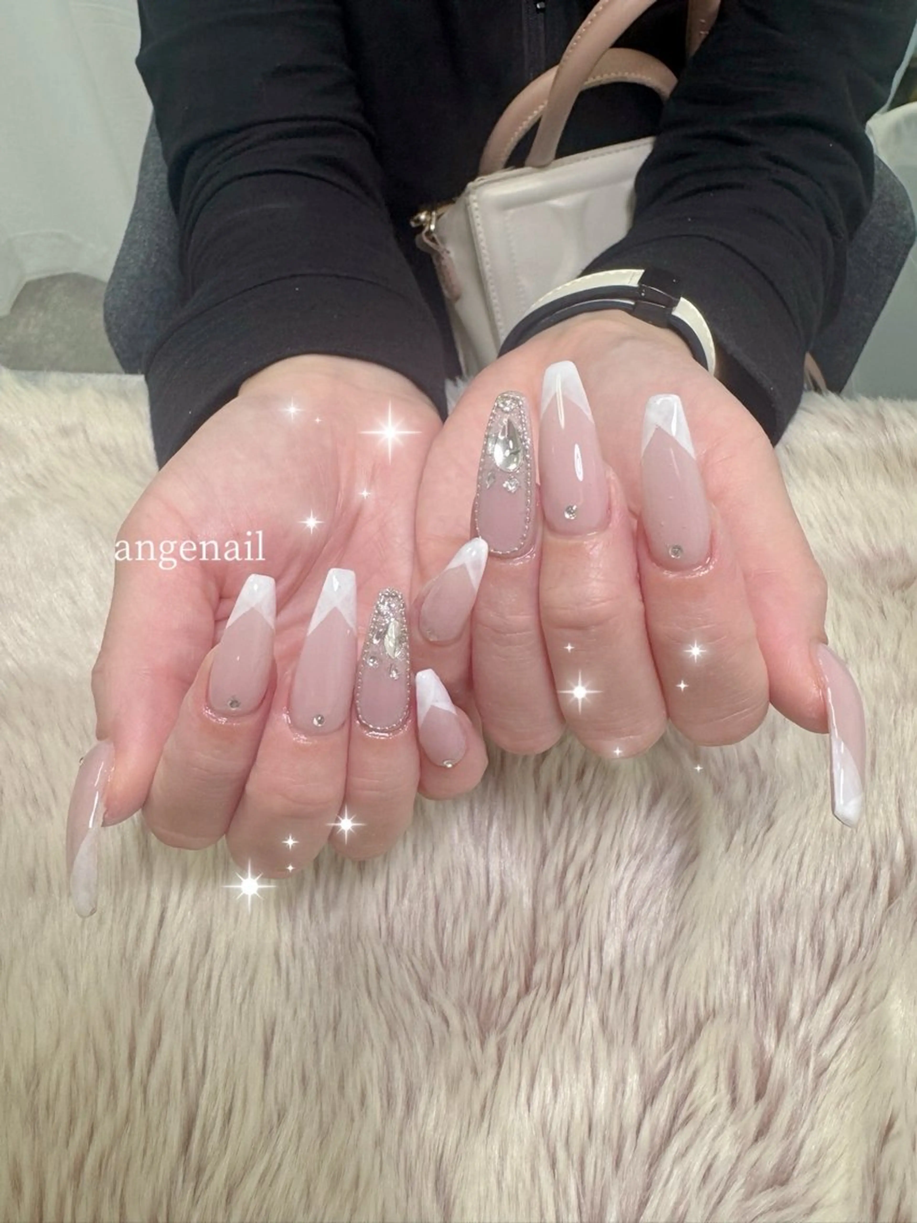 ネイル ハンドネイル オーナーネイリスト MAKIのネイルデザイン