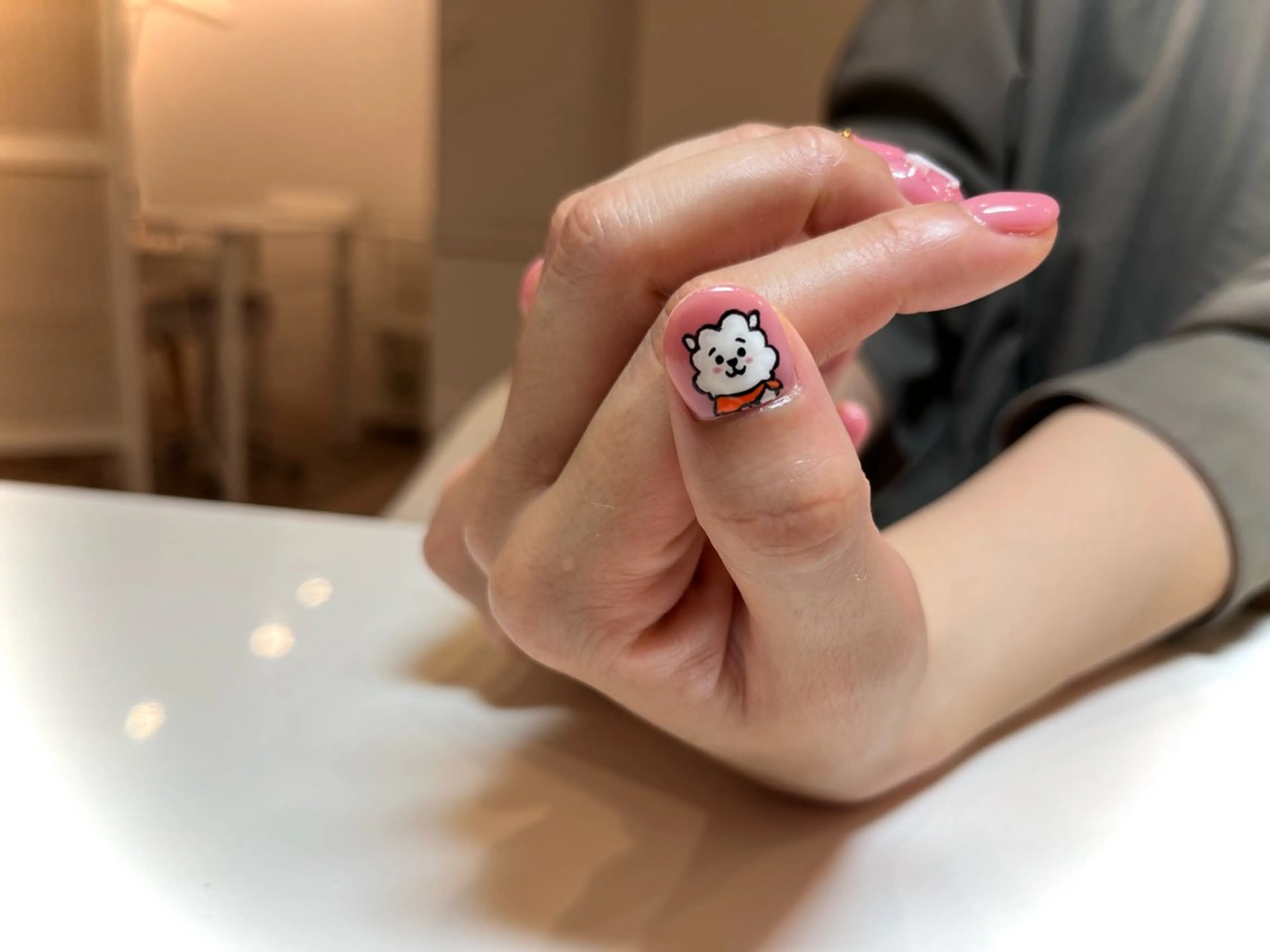 ネイル ジェルネイル パラジェル ピンク himitsukichi所属・himitsu kichiのネイルデザイン