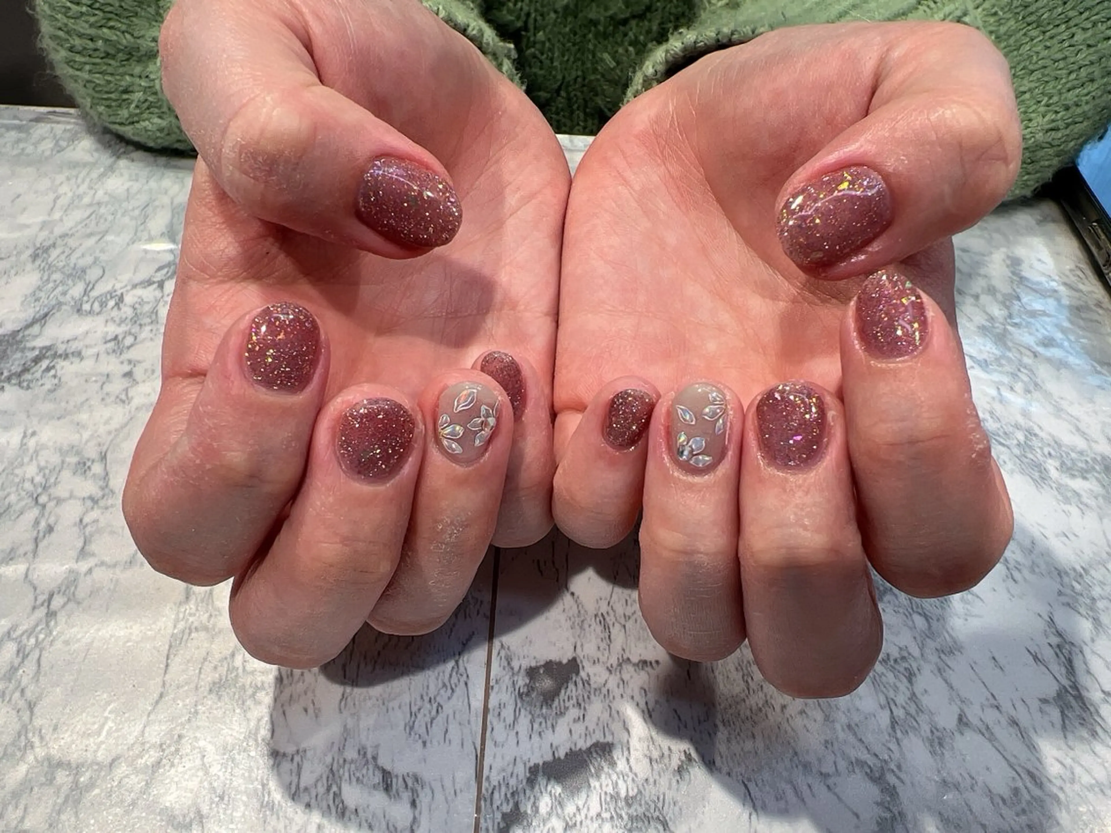 ネイル ハンドネイル Lavish nailのネイルデザイン