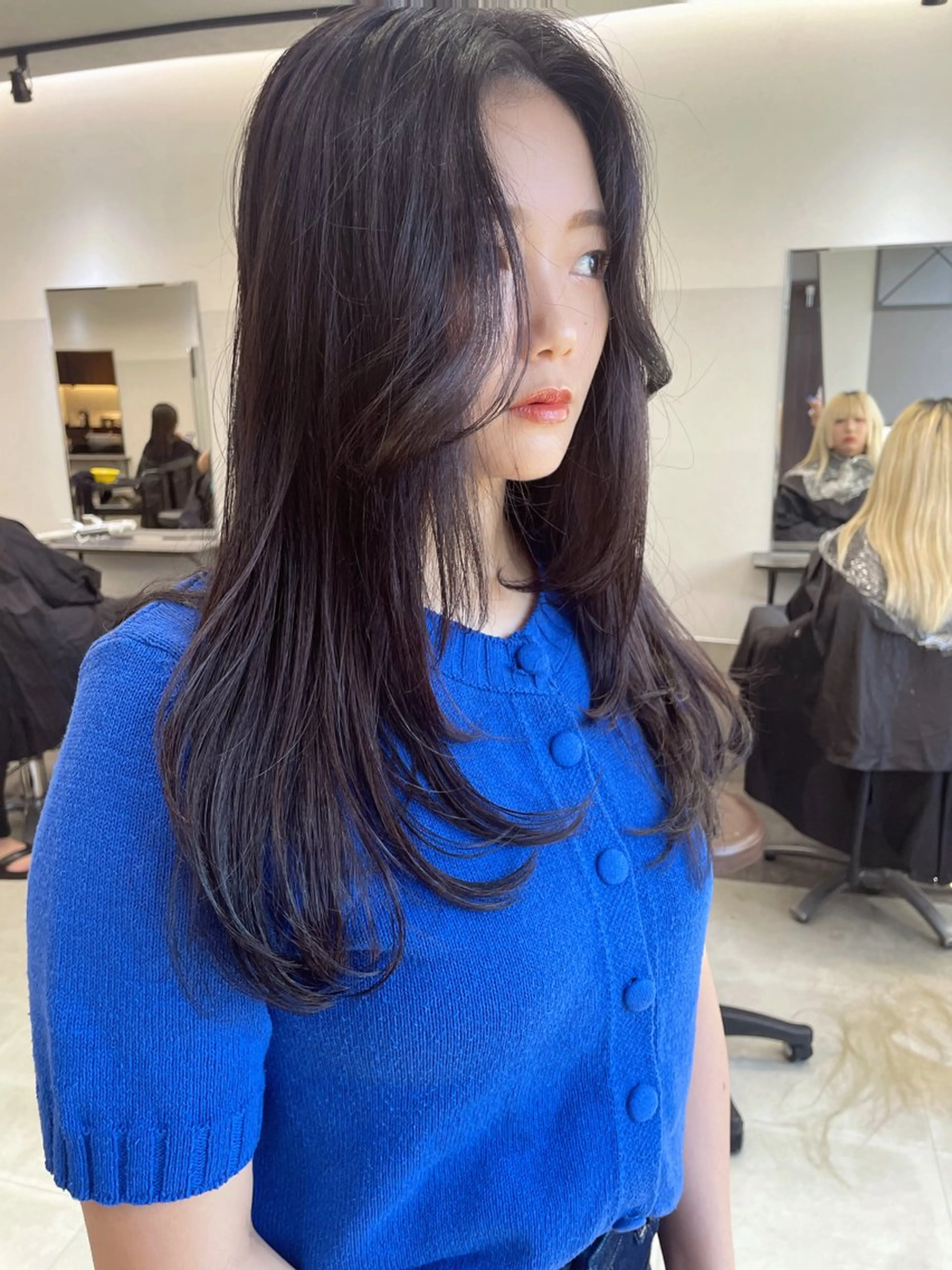 ロング カラー レイヤーカット AIRI layer cut hairのヘアスタイル