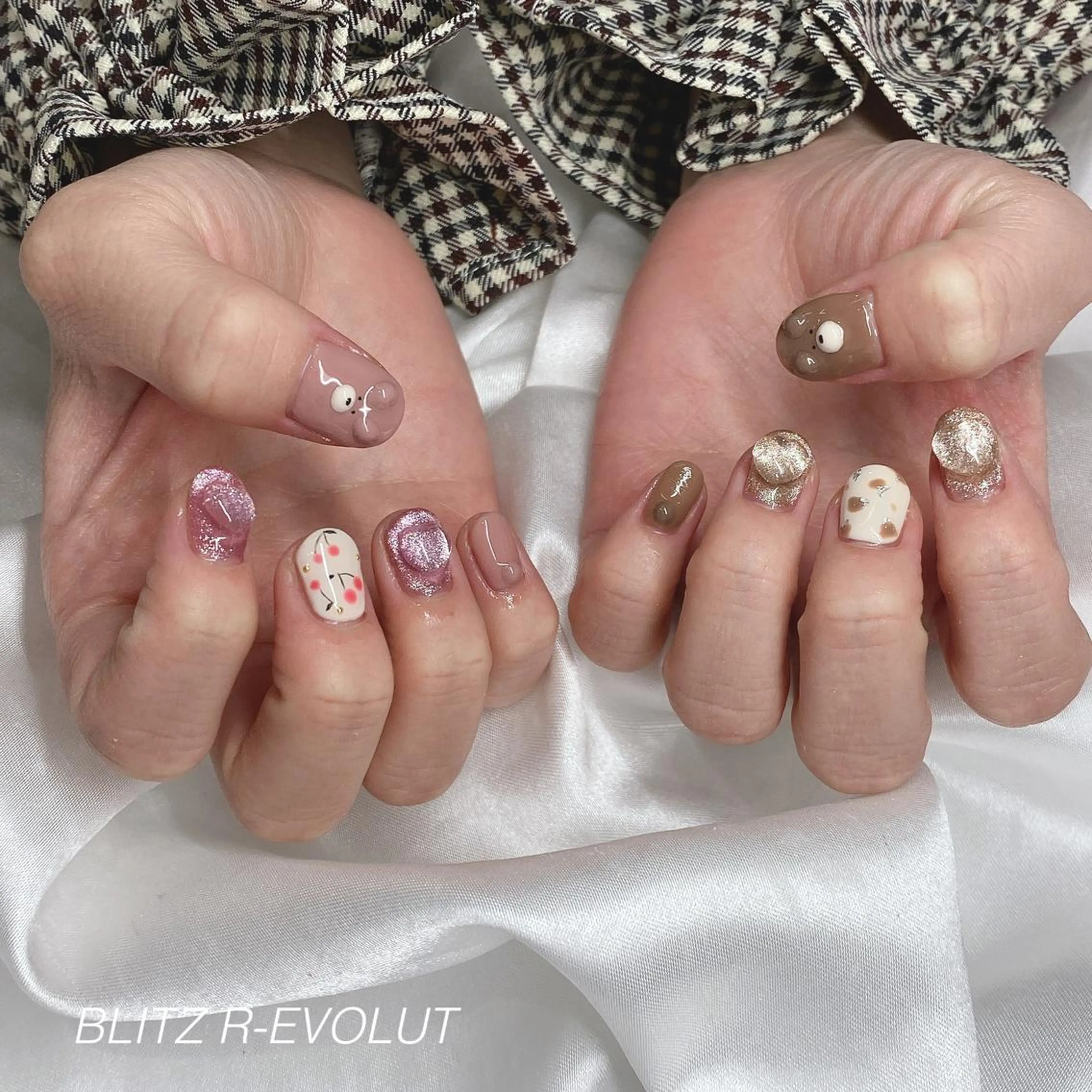 ネイル ☁️BLITZ 🎀笠原雪音🎀のネイルデザイン