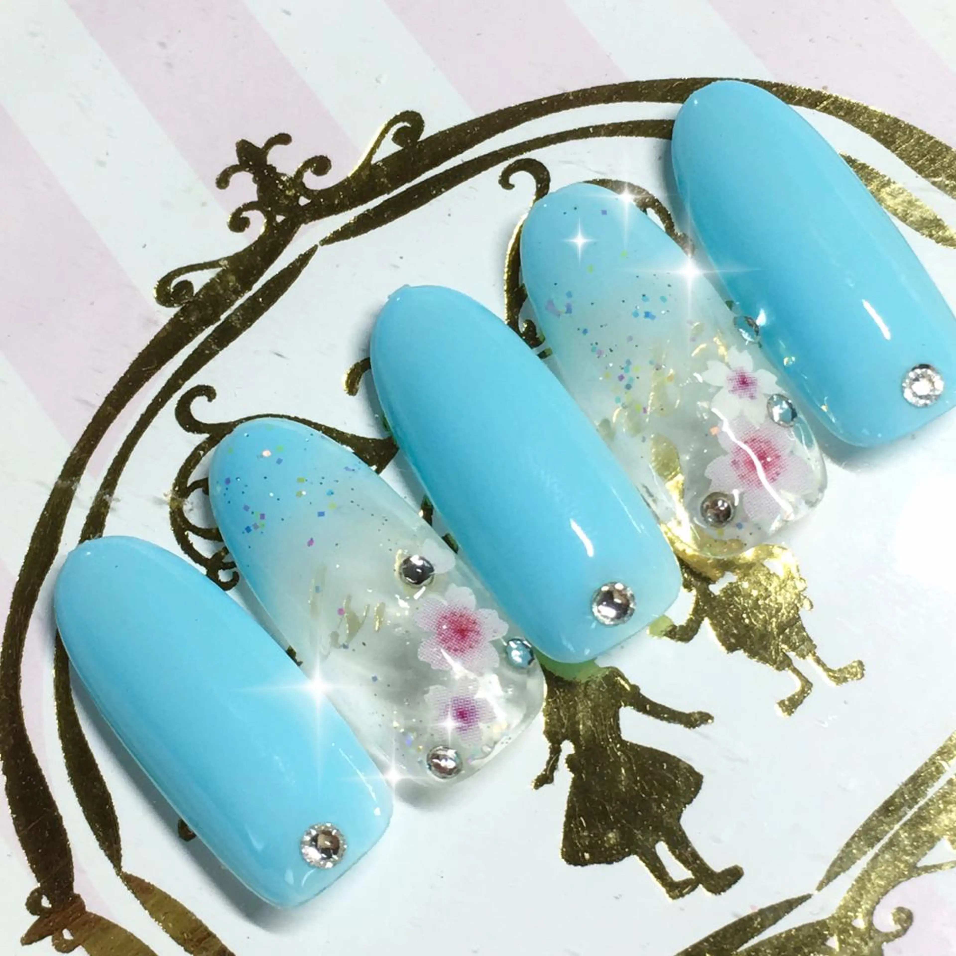 ネイル clover nailのネイルデザイン