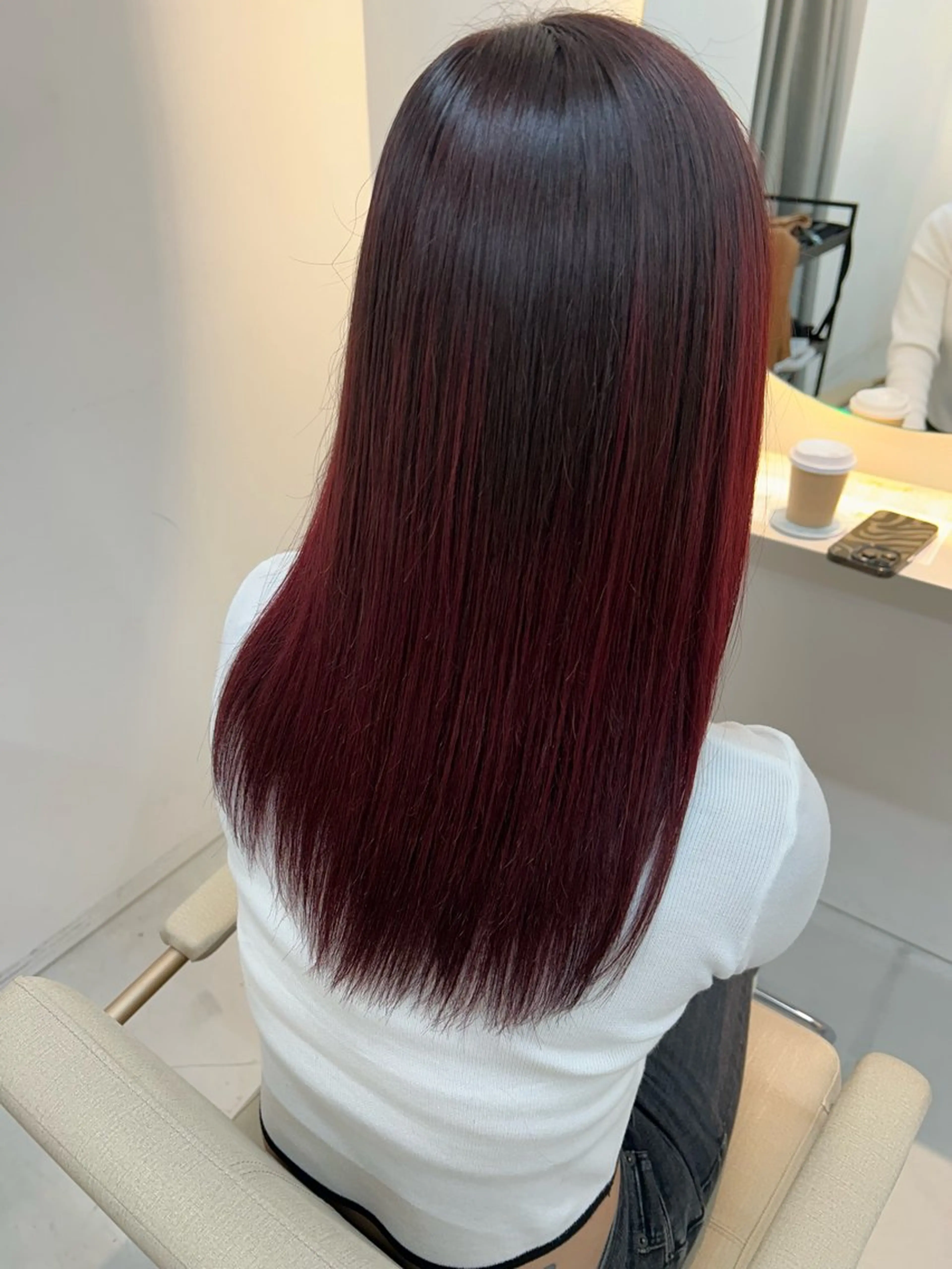 セミロング カラー ボルドーカラー 透明感カラー ヘアカラー トリートメント 透明感カラー/牧内 楓/インナーカラーのヘアスタイル