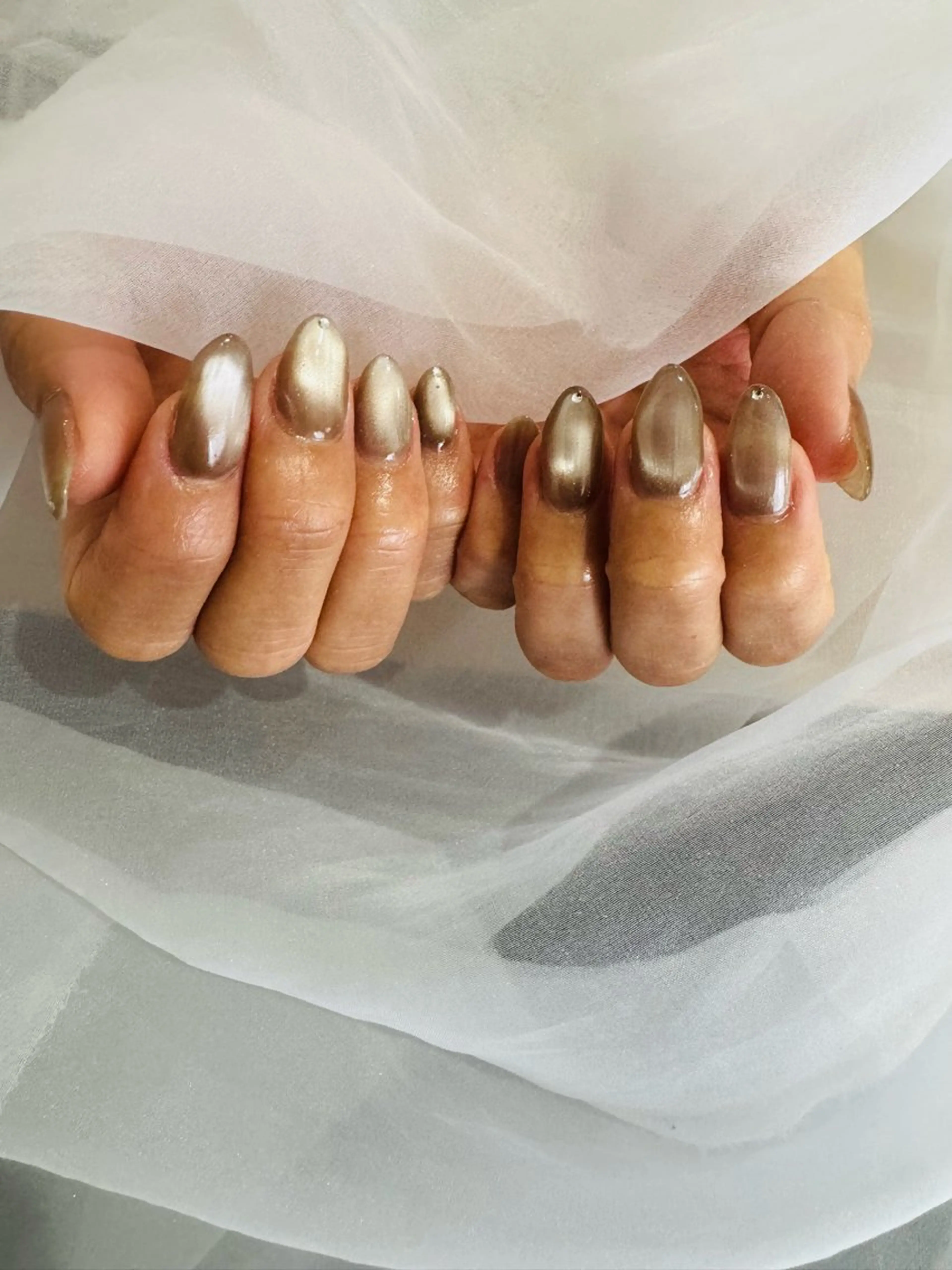 ネイル マグネットネイル nail salon　neige所属・向井 唯紀世のネイルデザイン