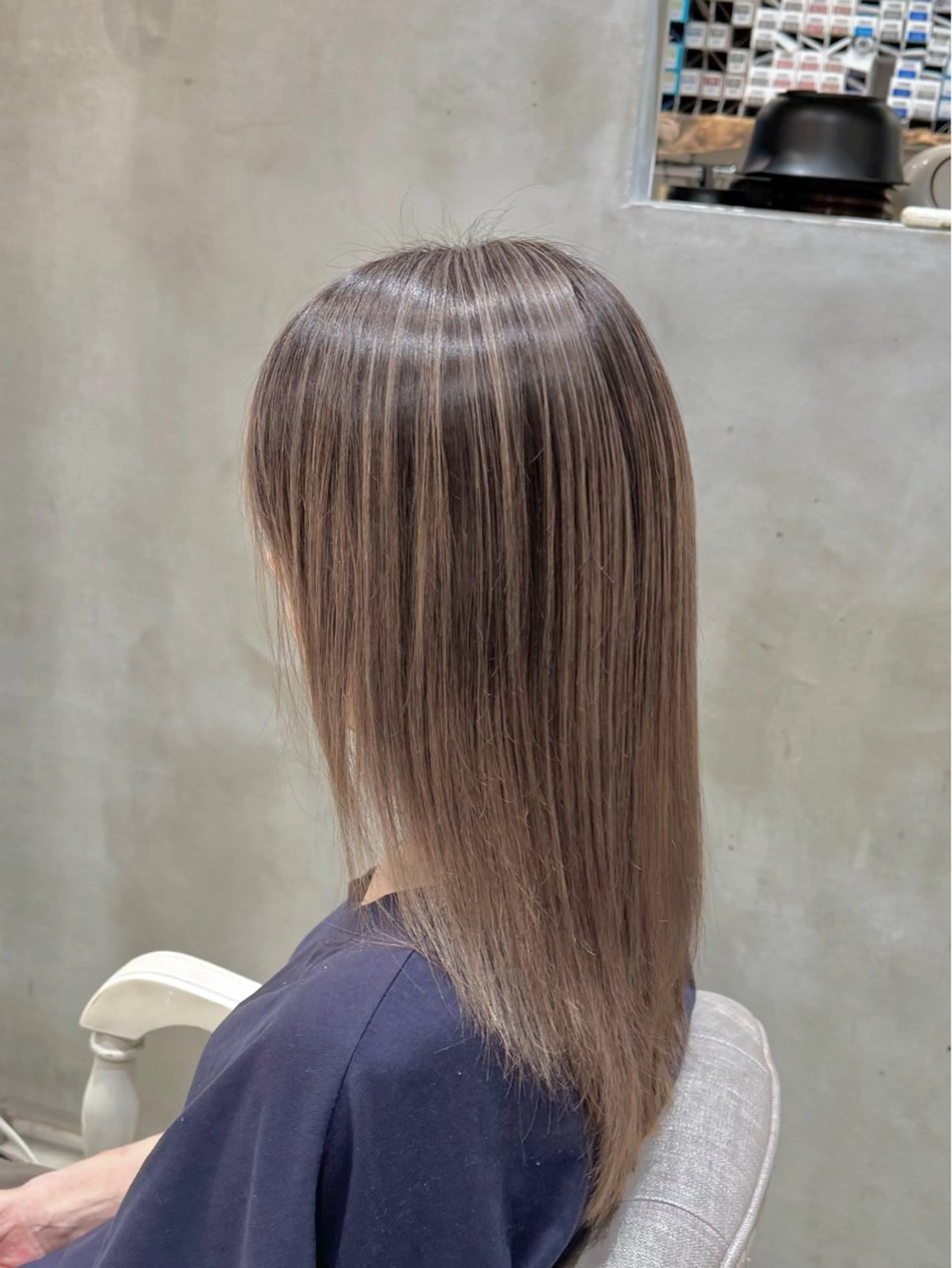 セミロング カラー セミロングパーマ バレイヤージュ ベージュカラー ブリーチ ブロンド hono🐬カラー 特化/ハイトーンのヘアスタイル