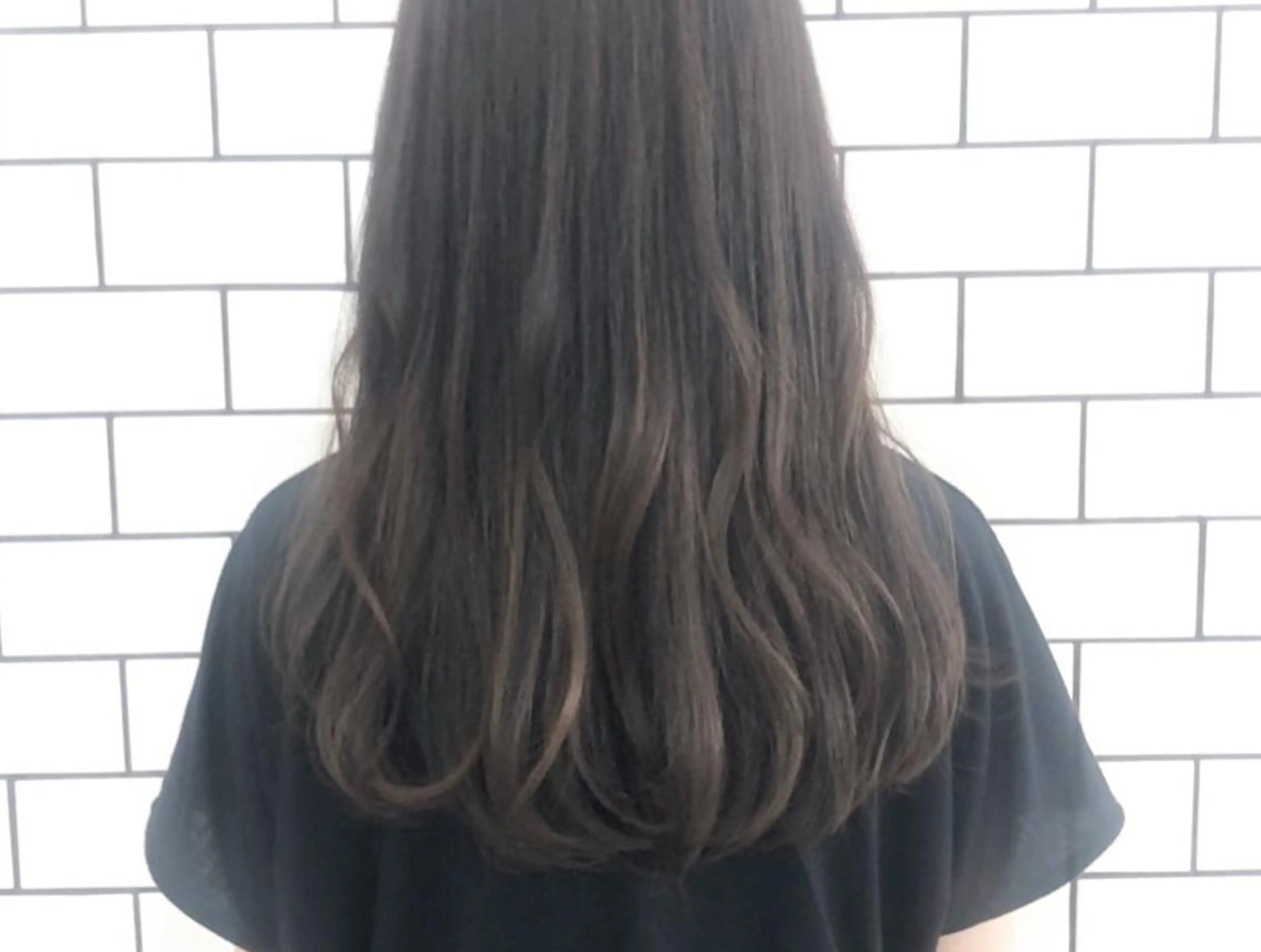 ミディアム カラー パーマ ヘアアレンジ ネイル マツエク・マツパ 川野 彩海のヘアスタイル