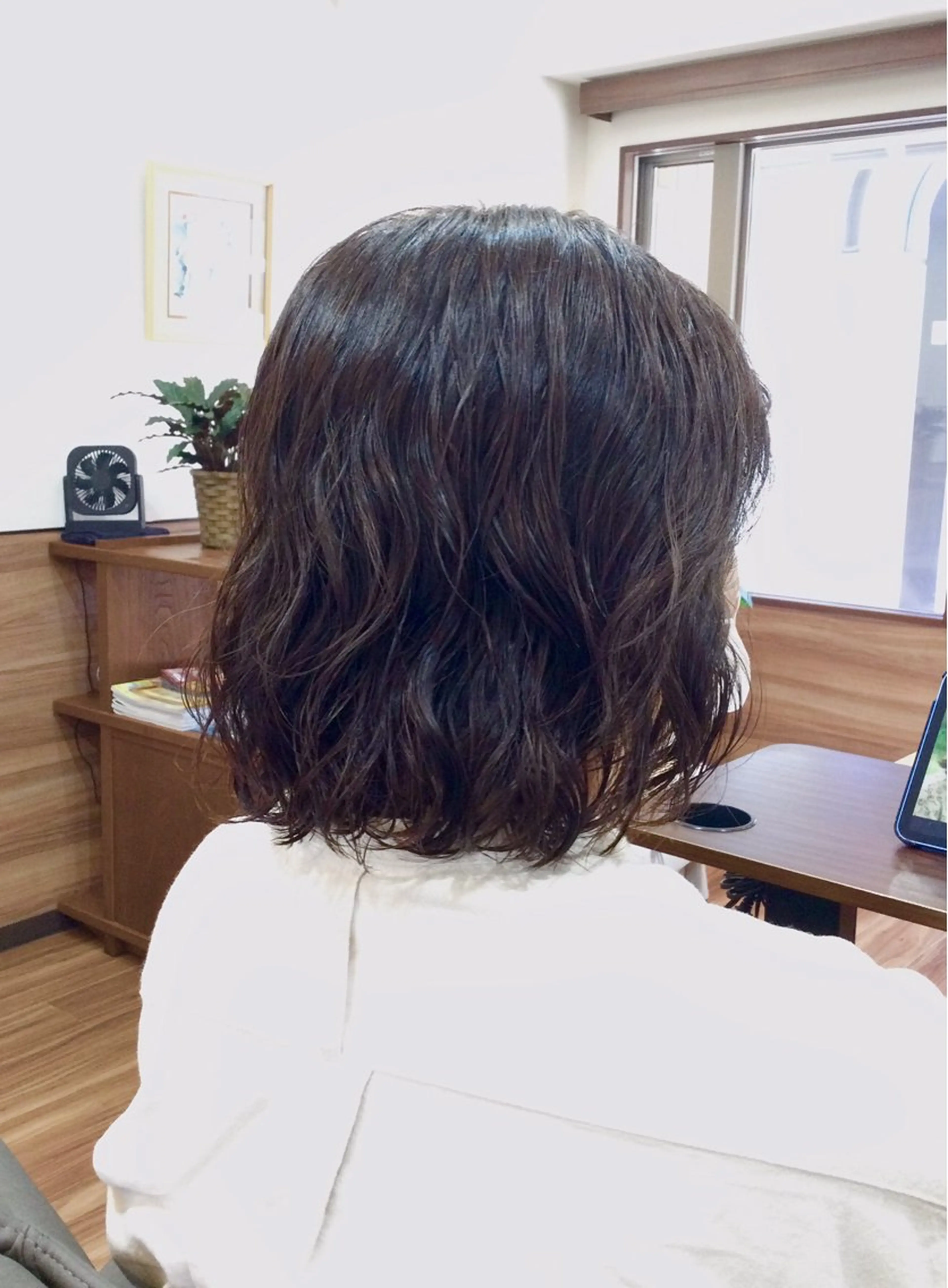 ミディアム カラー ヘアカラー トリートメント Annon プライベートサロンのヘアスタイル