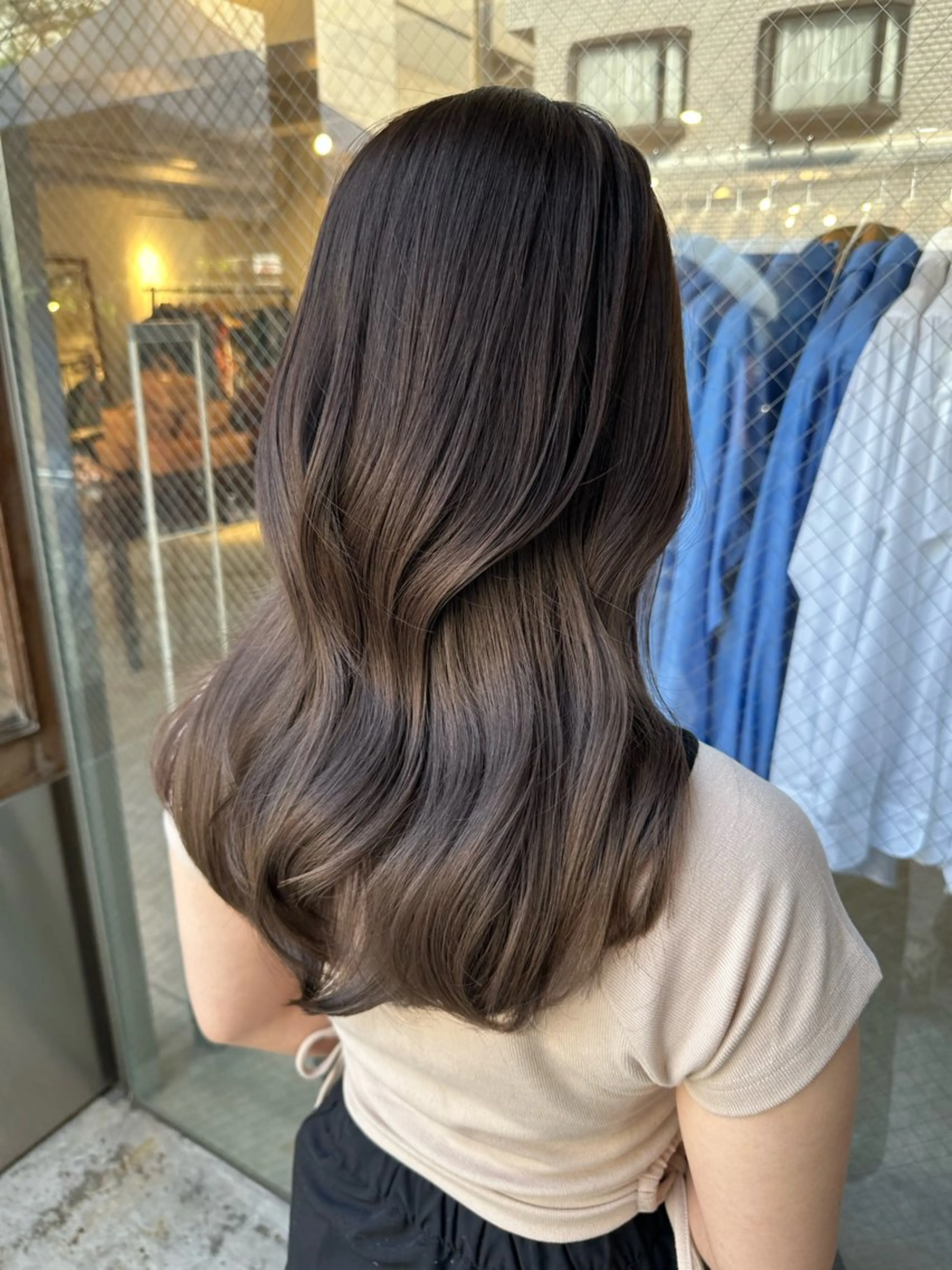 ロング 寺山 佳貴のヘアスタイル