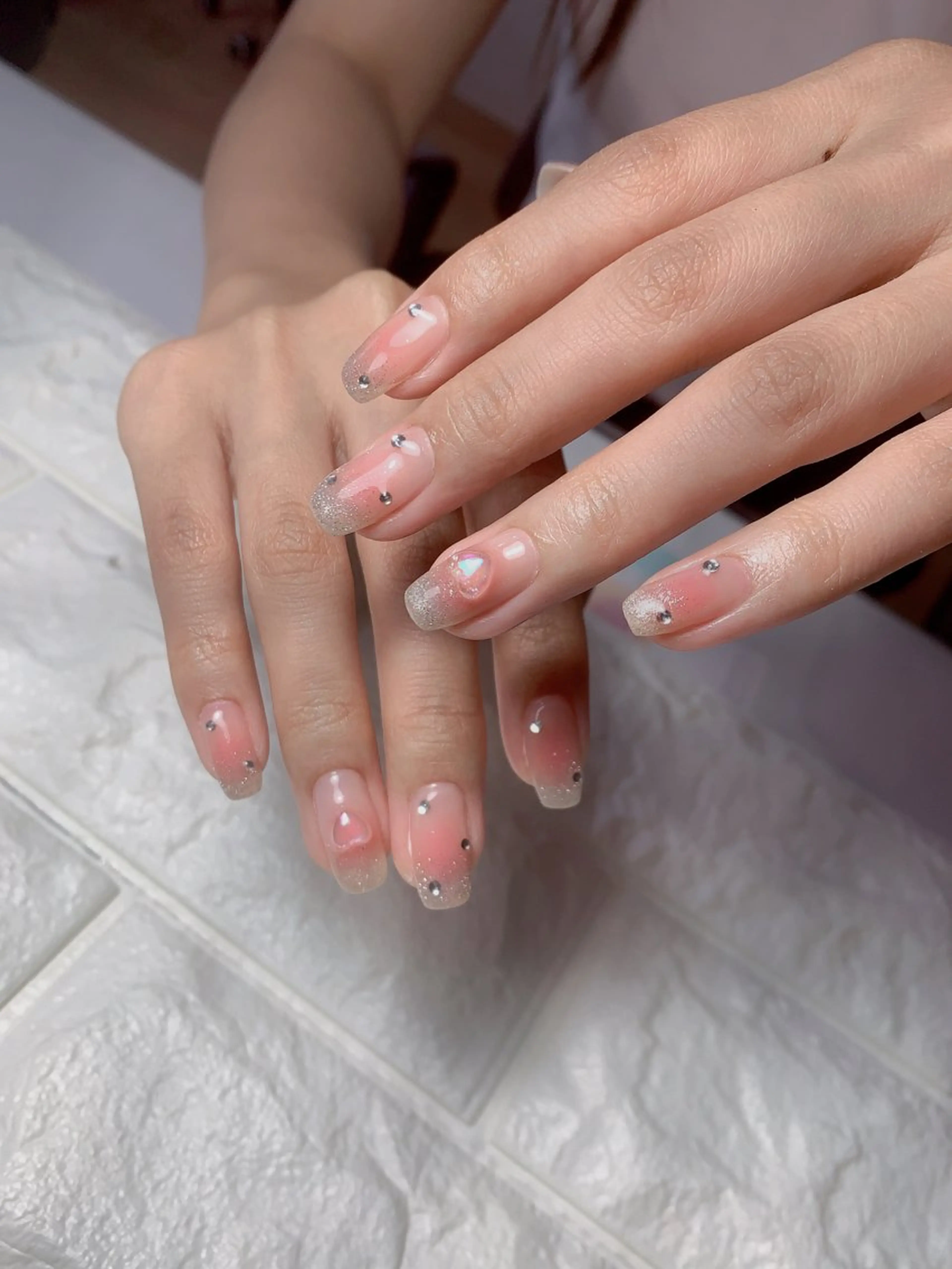 ネイル 💅E•U•B NAIL🌹所属・横浜市中区曙町 ネイルE·U·Bのネイルデザイン