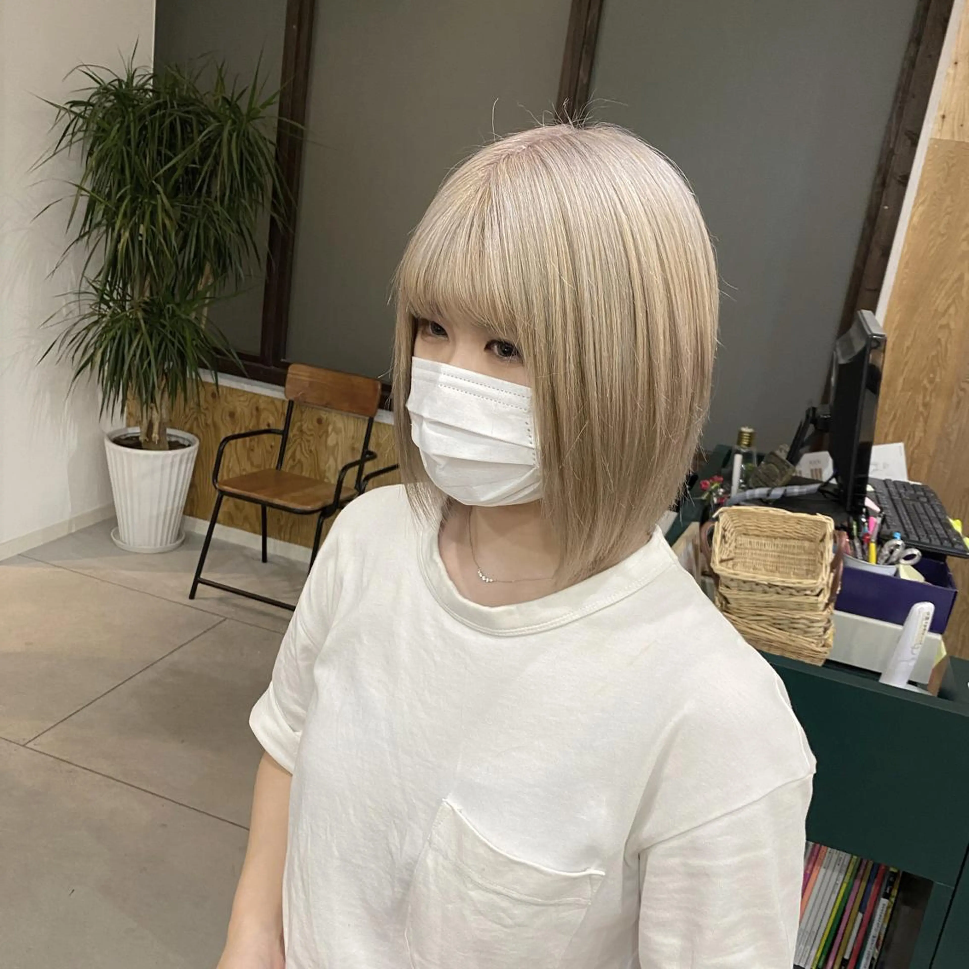 カラー ブロンド ホワイトブロンド ブリーチカラー よねだまことのヘアスタイル