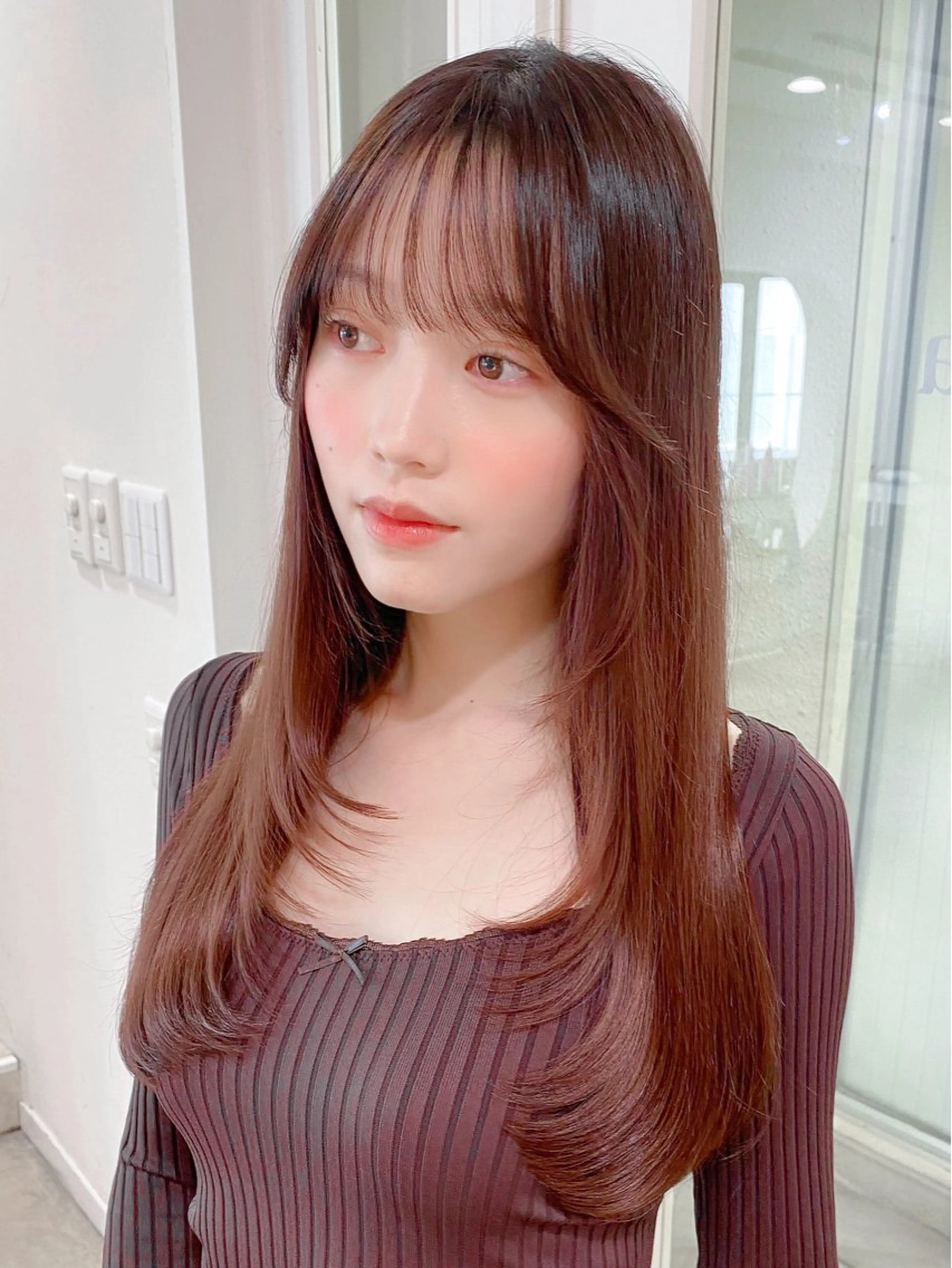 セミロング カラー ブラウンカラー マロンブラウン レイヤーカット カット ヘアカラー トリートメント kohana 🎀韓国ヘア🎀🤍のヘアスタイル