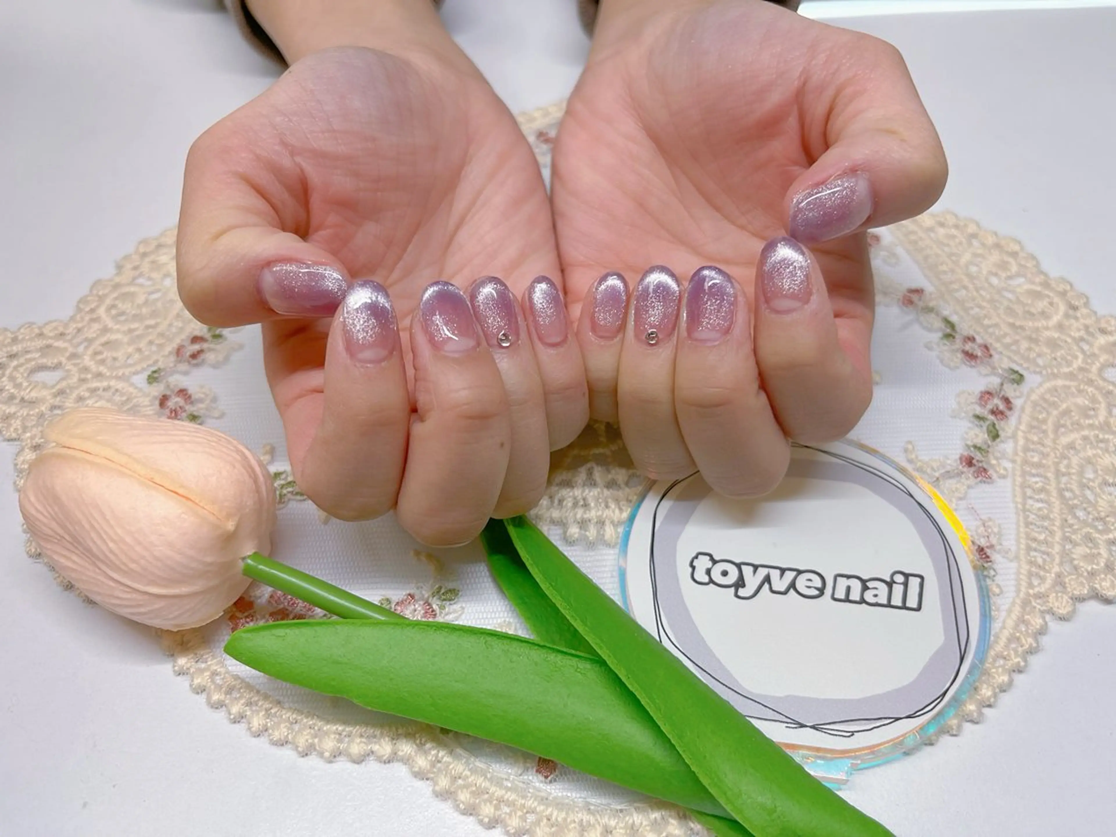 ネイル フレンチネイル グラデーション マグネットネイル ストーンネイル ハンドネイル kairi Toyvenailのネイルデザイン