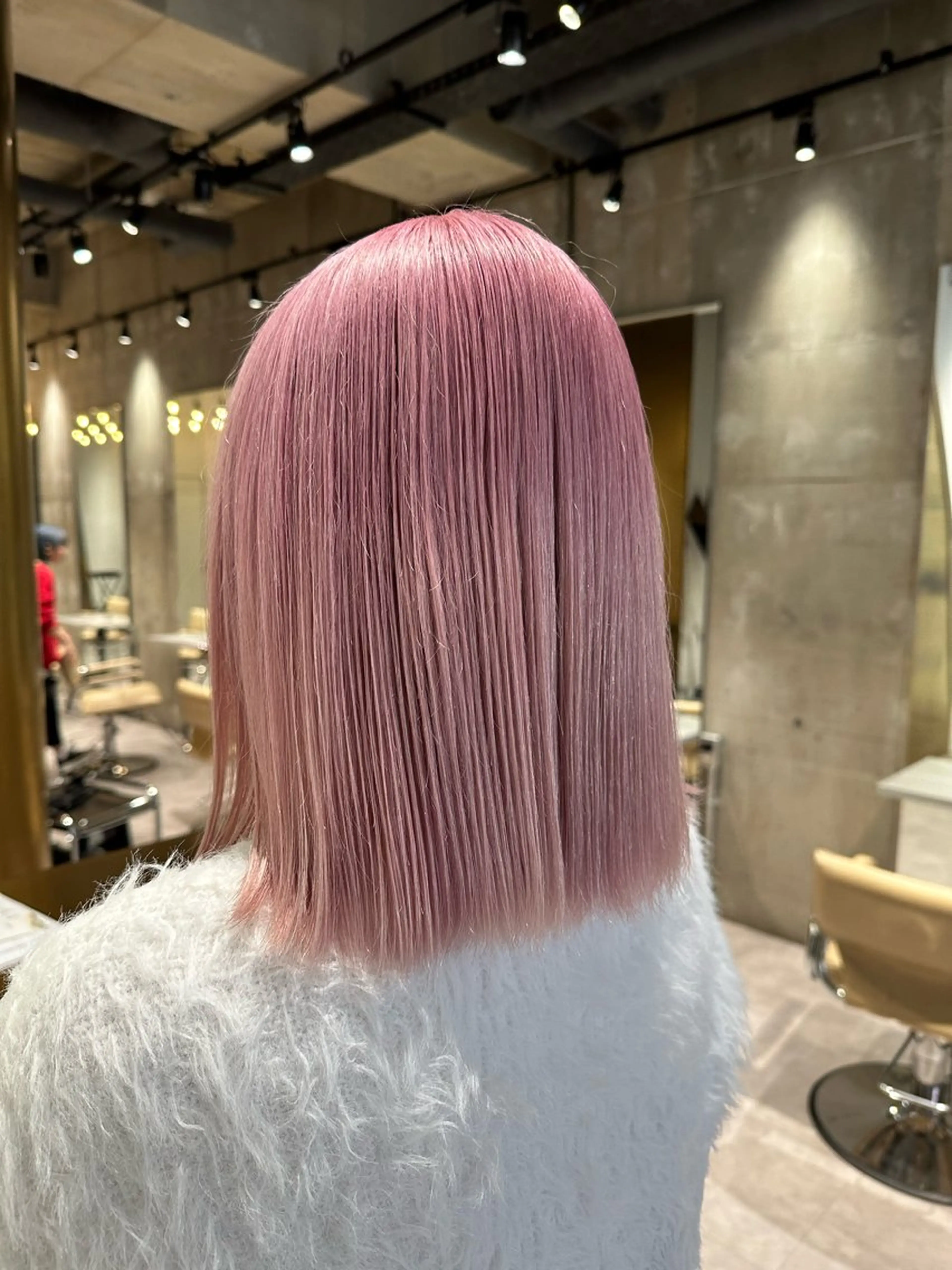 ミディアム カラー カット ヘアカラー トリートメント 美髪矯正/ハイトーン 🪸🩰ヒナコのヘアスタイル