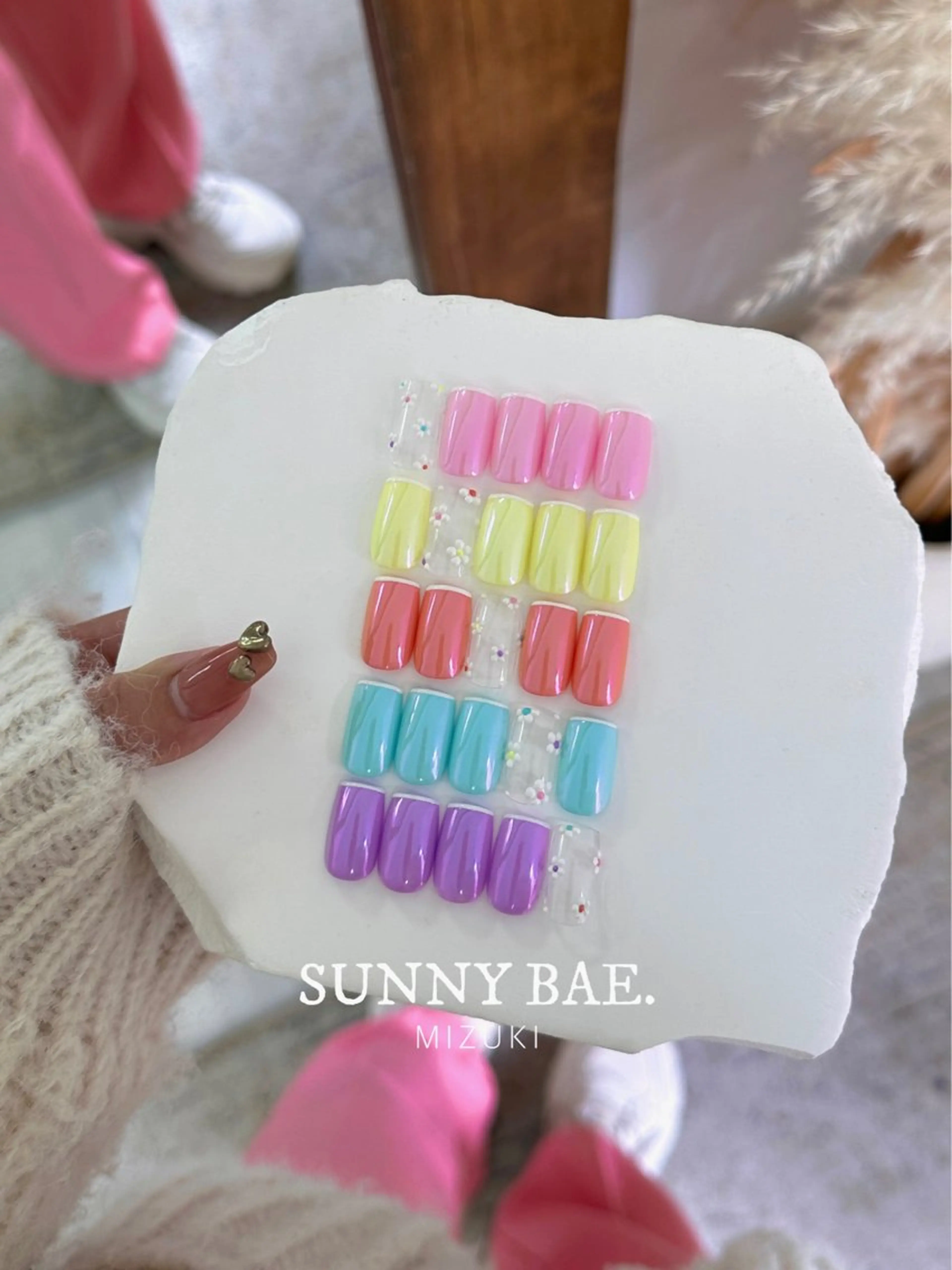 ネイル アートネイル オーロラネイル フラワーネイル フレンチネイル パステルネイル SUNNY BAE. 🌼MIZUKIのネイルデザイン