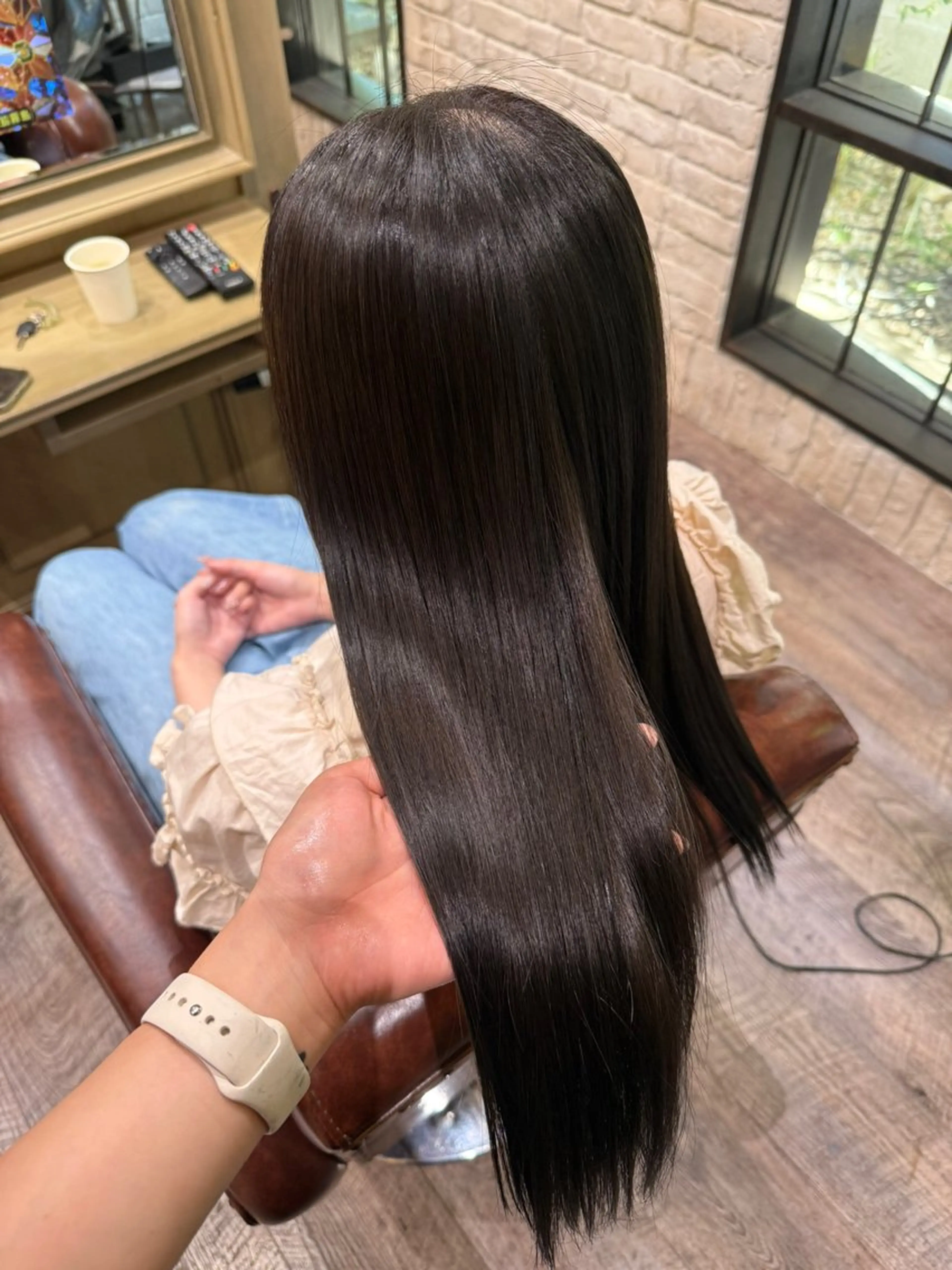 ロング カラー アッシュ ベージュカラー 酸性ストレート カット 縮毛矯正 トリートメント elto四条烏丸 // ア オ リのヘアスタイル