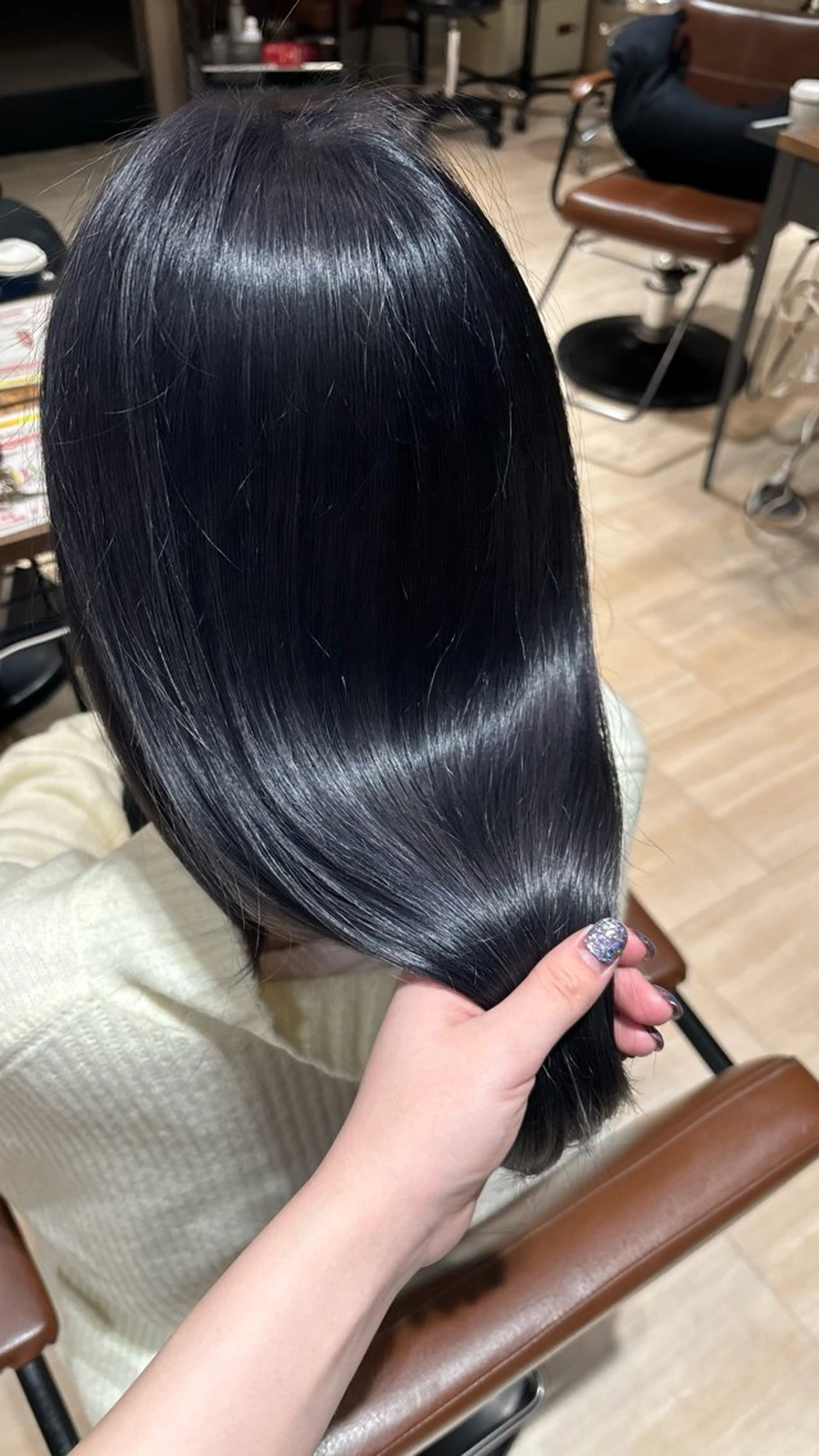 ロング カラー ブリーチ seri💜艶カラー 💖ヘアアレンジのヘアスタイル