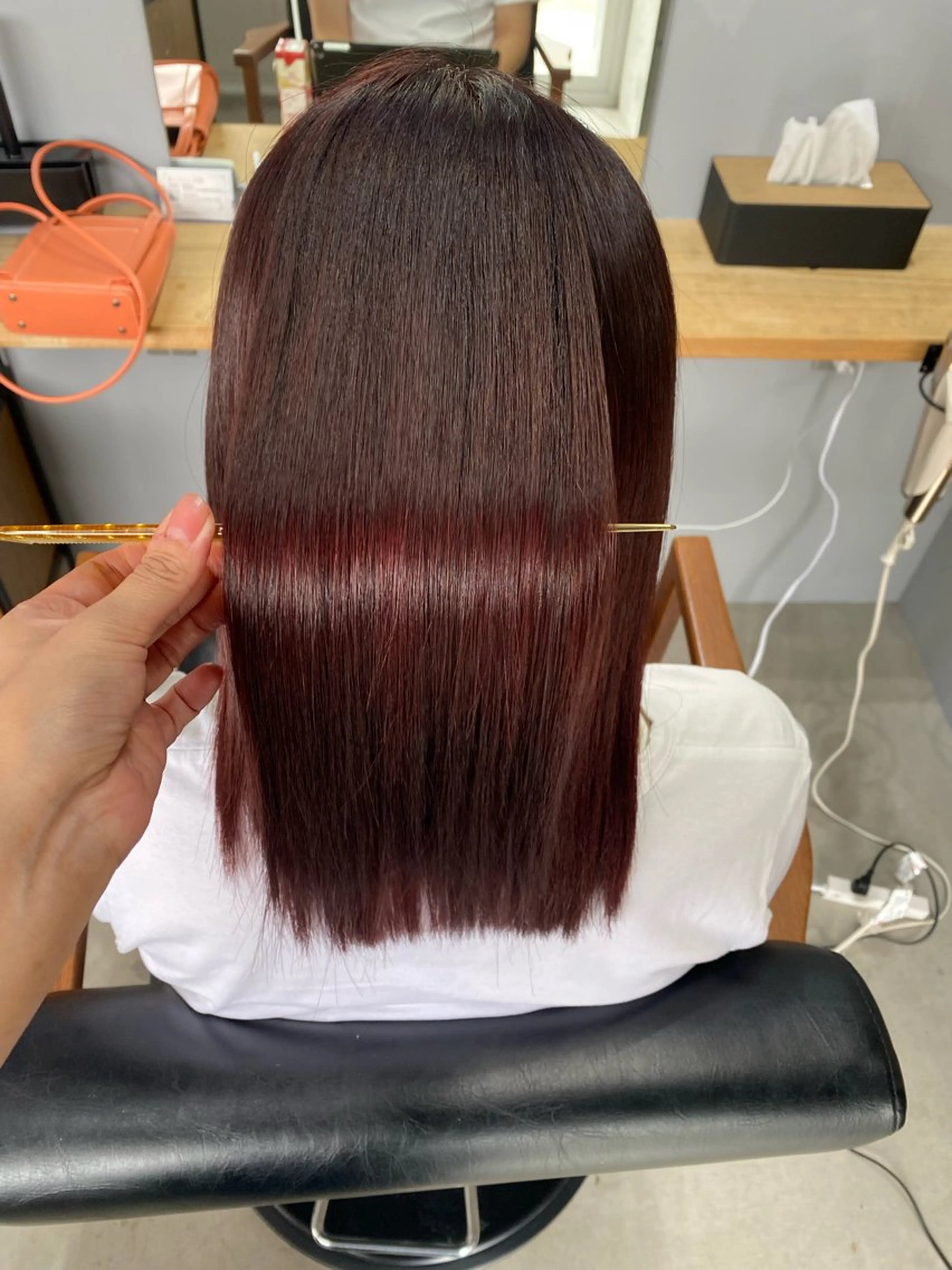 カラー 佐藤 綾香のヘアスタイル