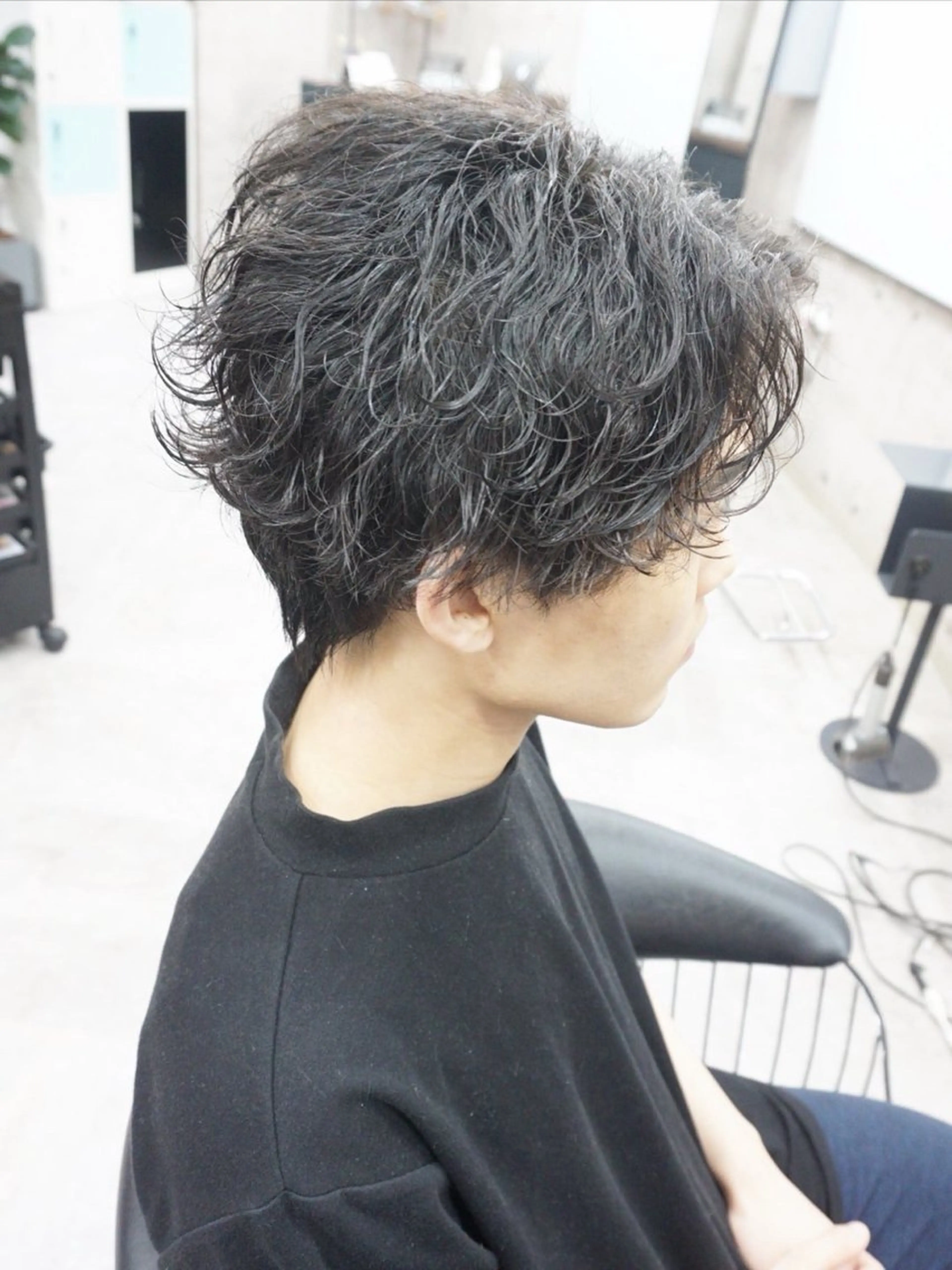 メンズ センターパート マッシュ メンズパーマ 波巻きパーマ カット パーマ hair teria ryu 大塚のヘアスタイル