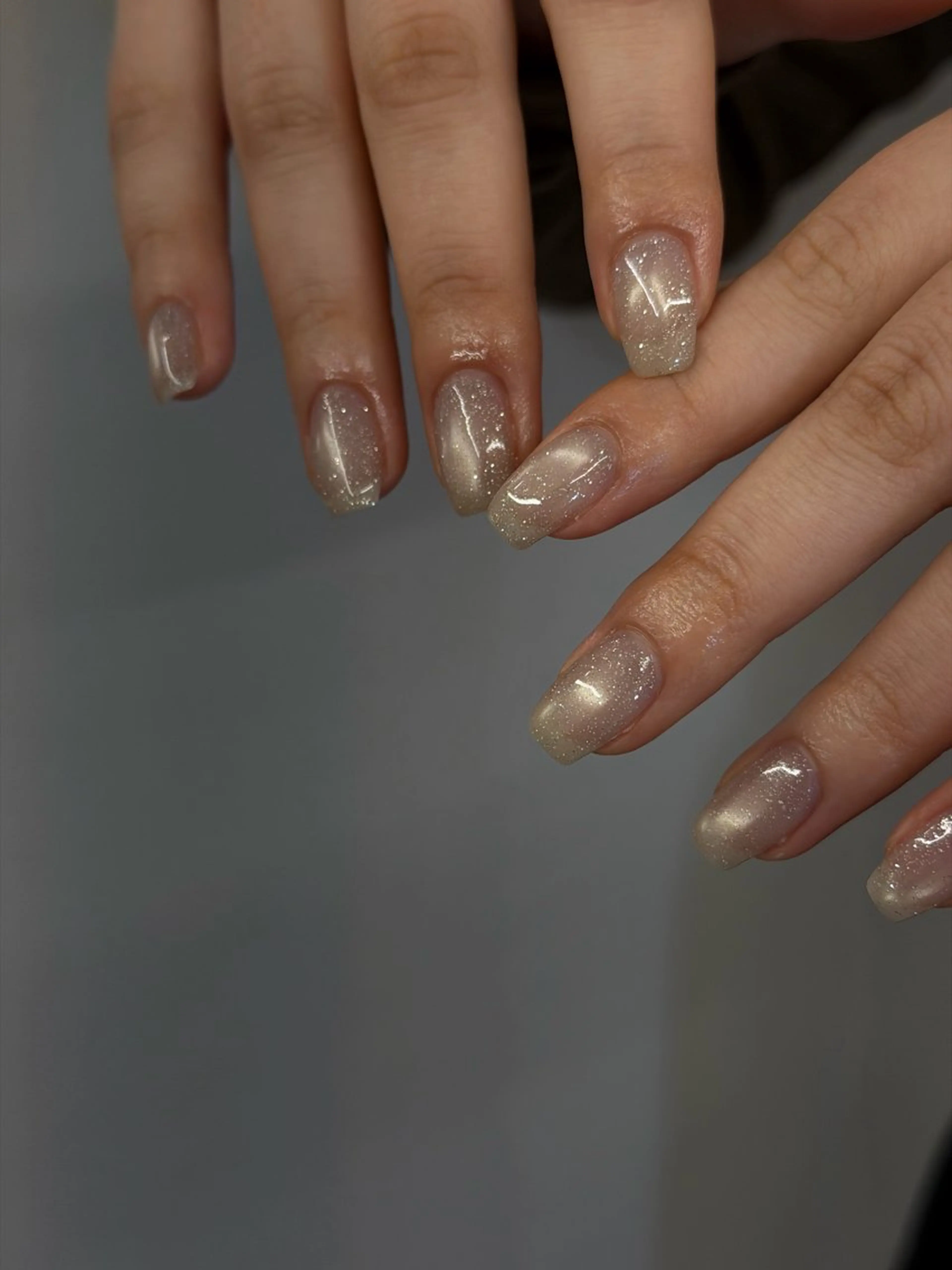 ネイル フラッシュネイル ジェルネイル キラキラネイル マグネットネイル ニュアンスネイル ハンドネイル ハンドケア Bana_ Nailのネイルデザイン