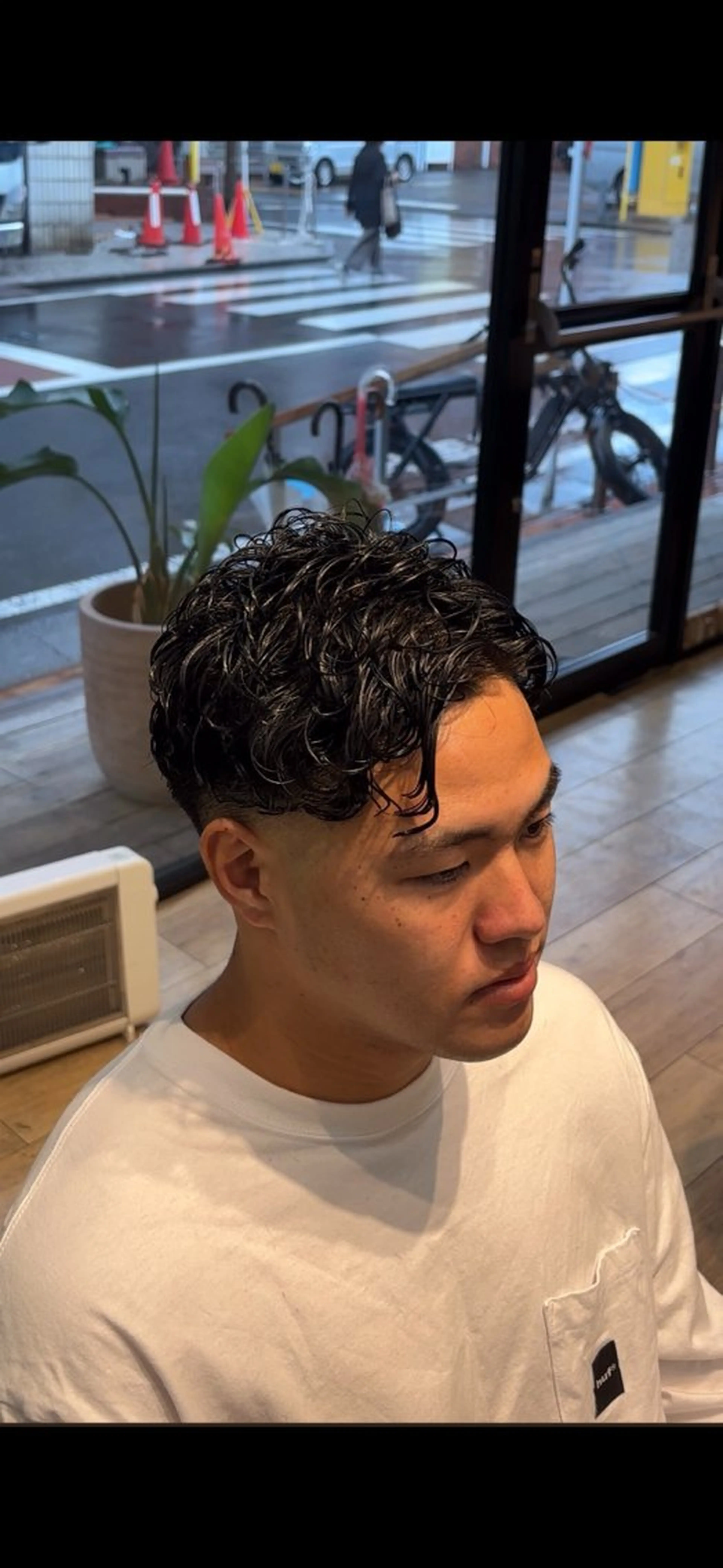 ショート メンズ カット パーマ 洛樹 /海外スタイル /フェード/パーマのヘアスタイル