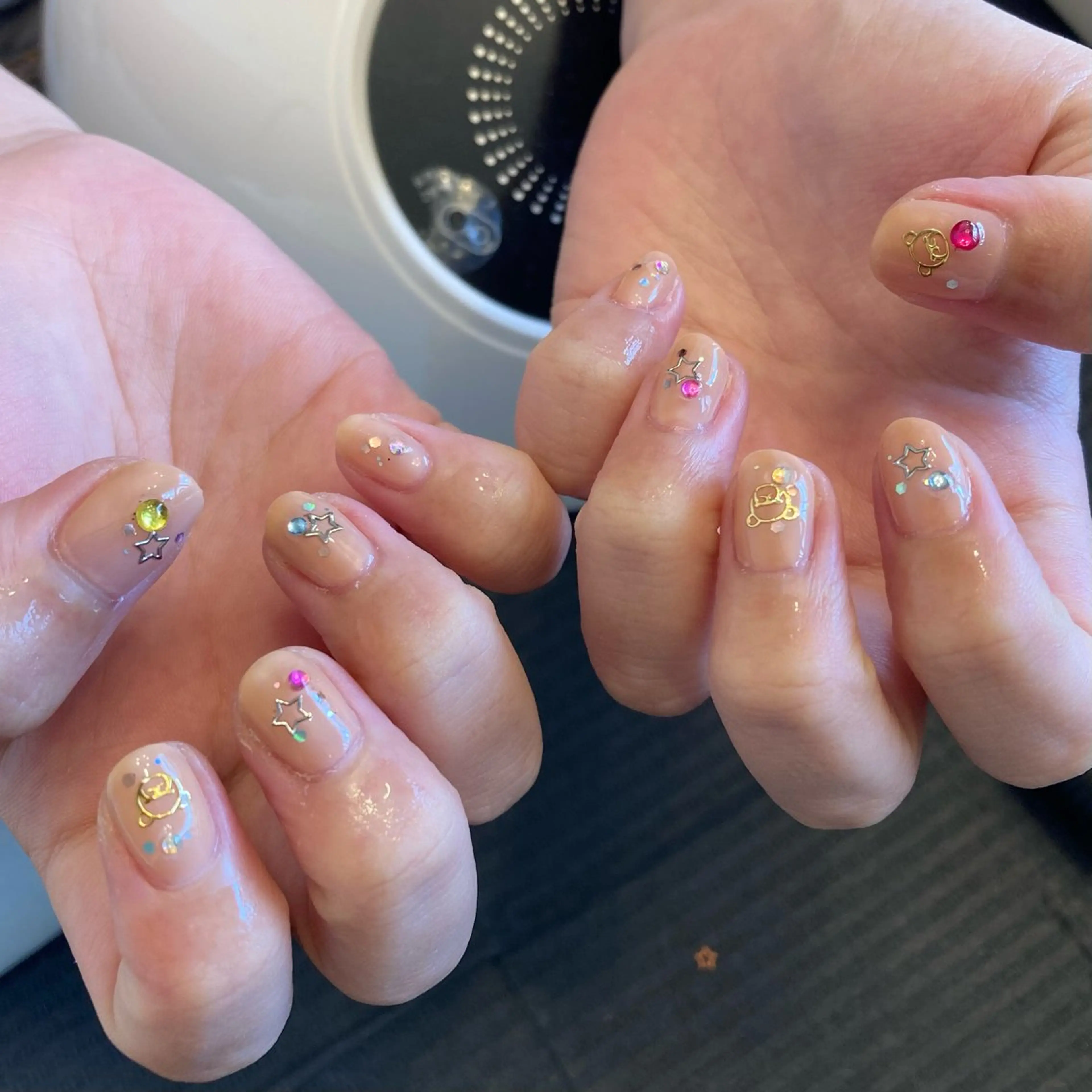 ネイル ストーンネイル ハンドネイル ハンドケア 爪の絵描き屋　ミテネイル所属・爪の絵描き屋 ミテネイルのネイルデザイン