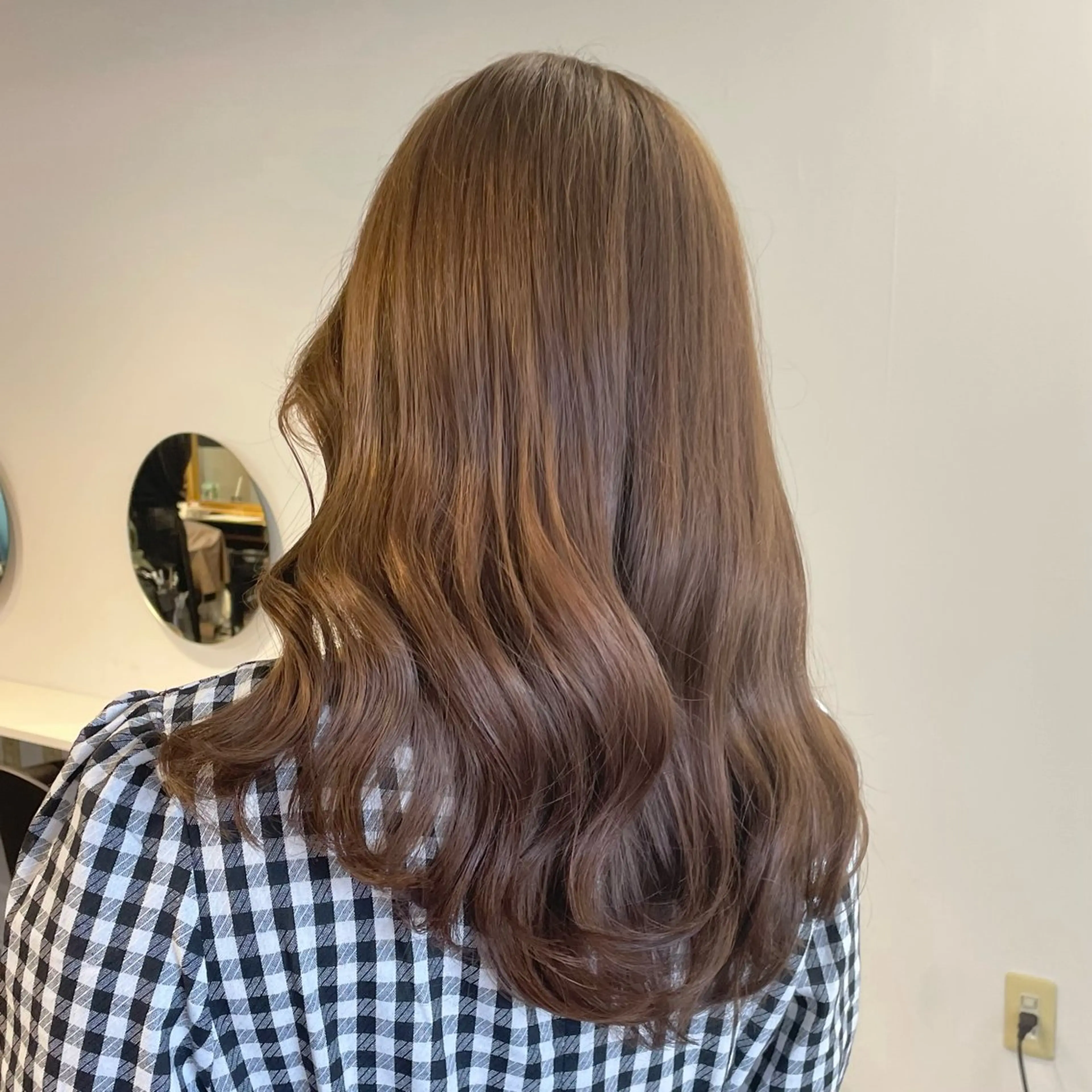 セミロング カラー ヘアアレンジ アッシュ ベージュカラー ブリーチ 透明感カラー ダブルカラー maoブリーチ無し 似合わせカラーのヘアスタイル