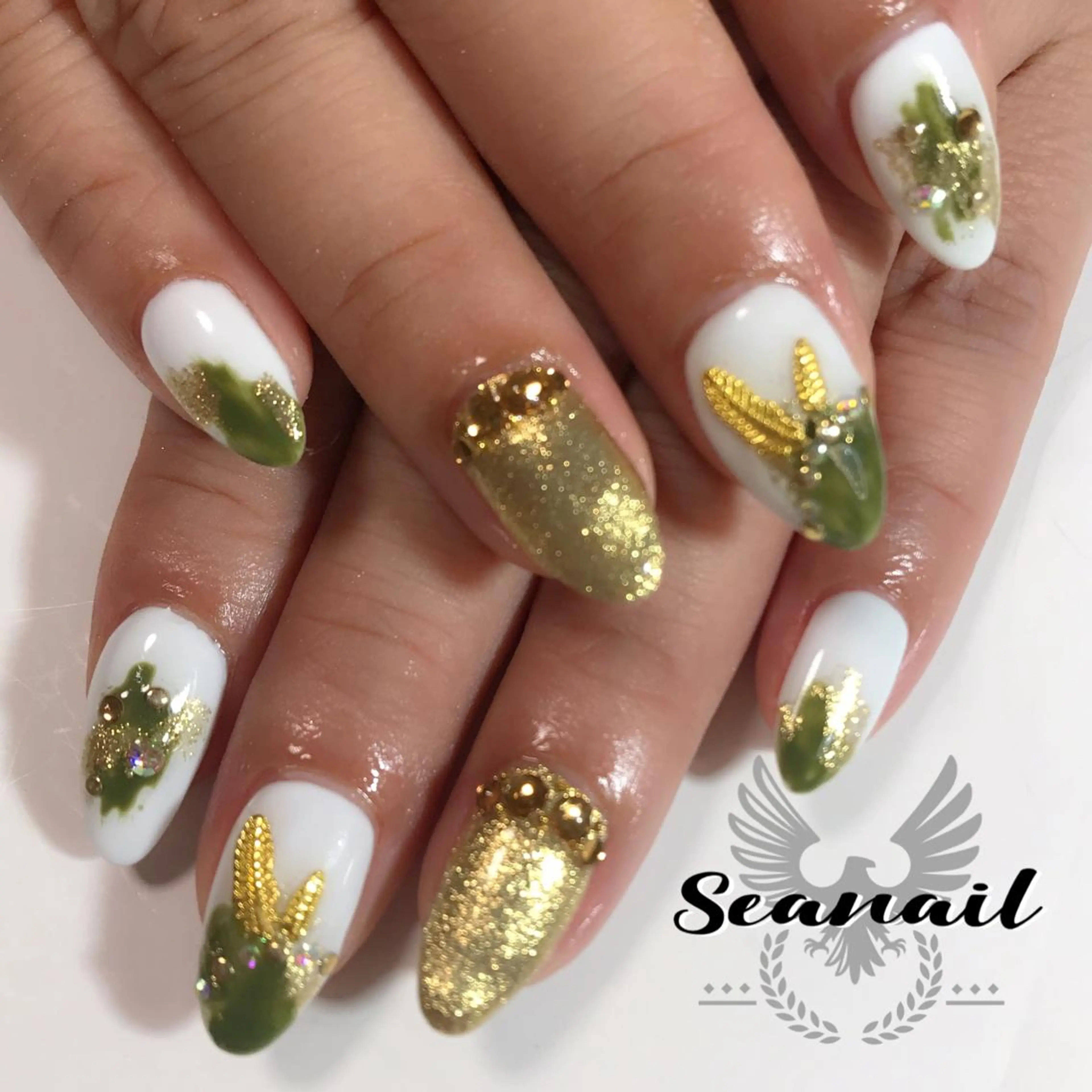 ネイル 小尾 栞のネイルデザイン