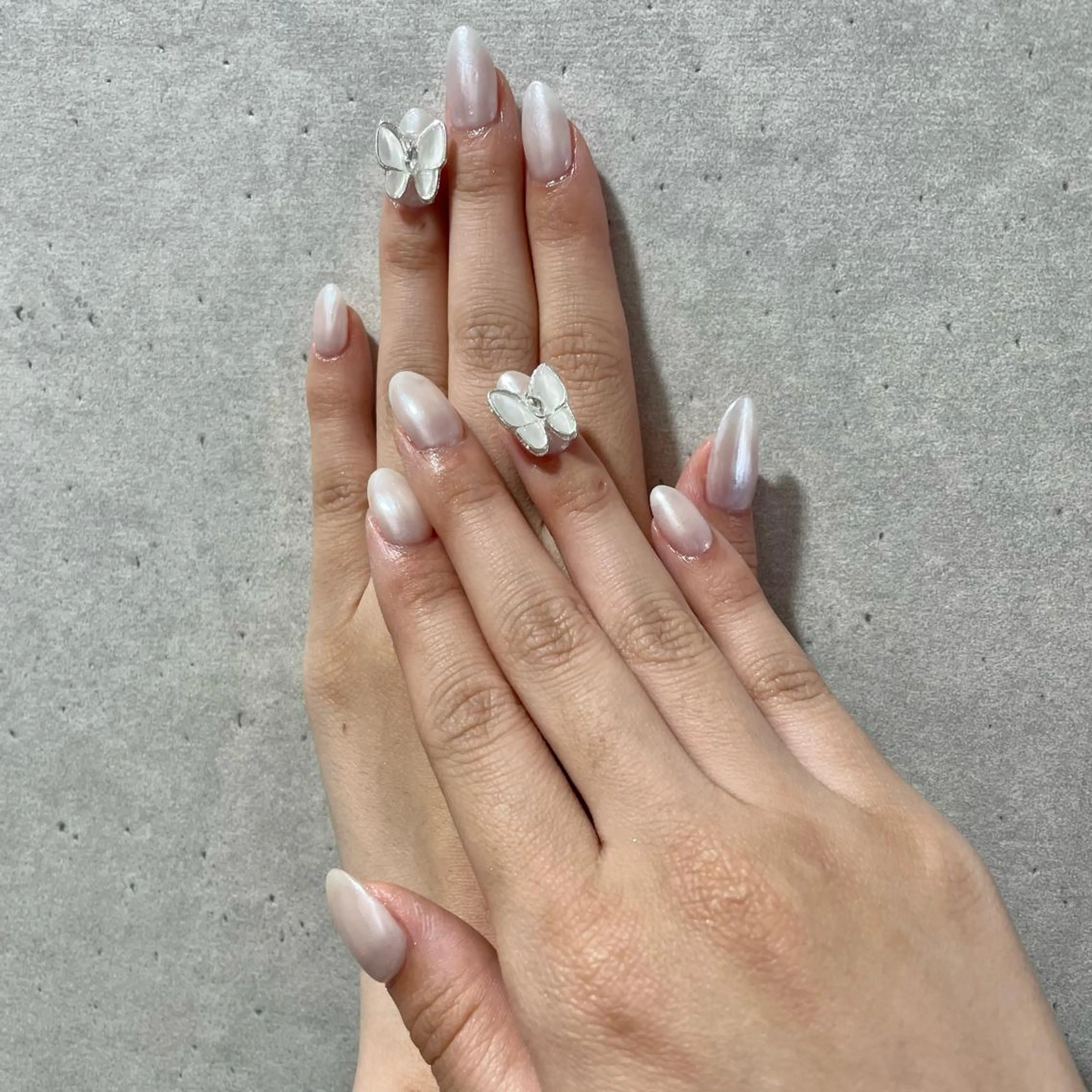 ネイル ミラーネイル ホワイト ハンドネイル Nail Eyelashのネイルデザイン