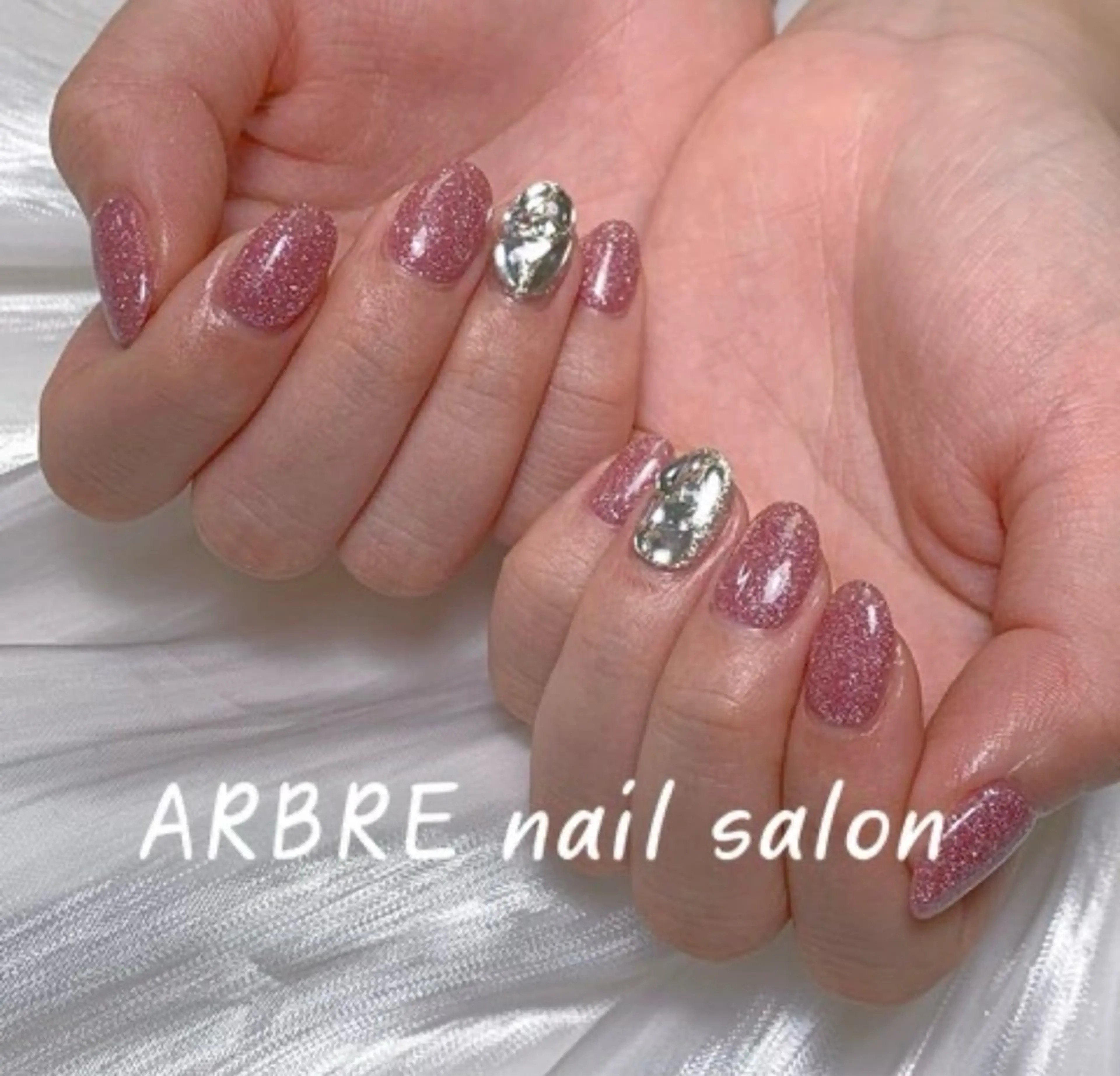 【Hand】 キラキラ埋め尽くし2本+ワンカラー¥6880の写真