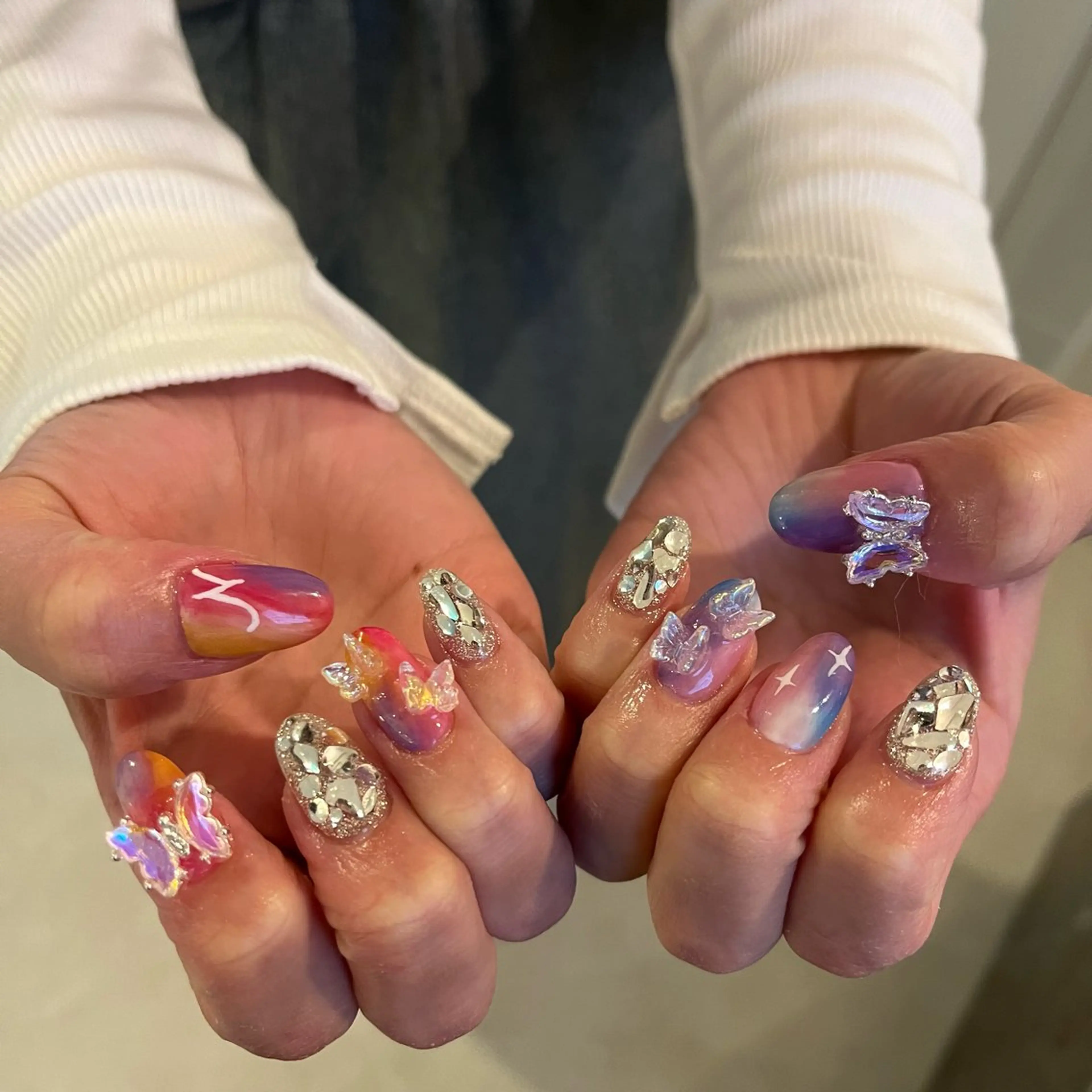 ネイル ジェルネイル RiRiNail ☀︎ayakaのネイルデザイン