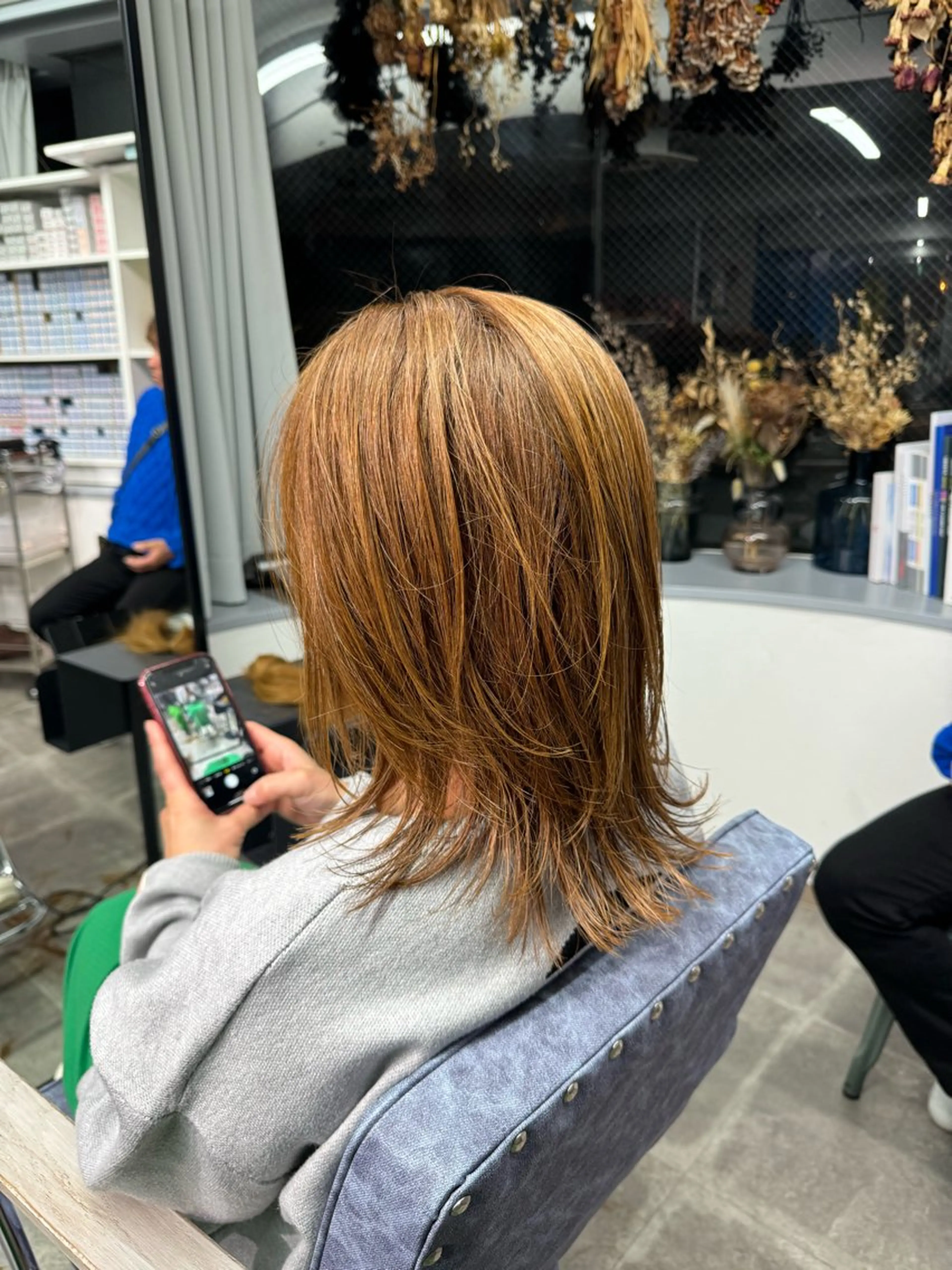 ミディアム レイヤーカット ウルフカット カット ヘアカラー 大田吏晃❤️‍🔥 美髪特化のヘアスタイル