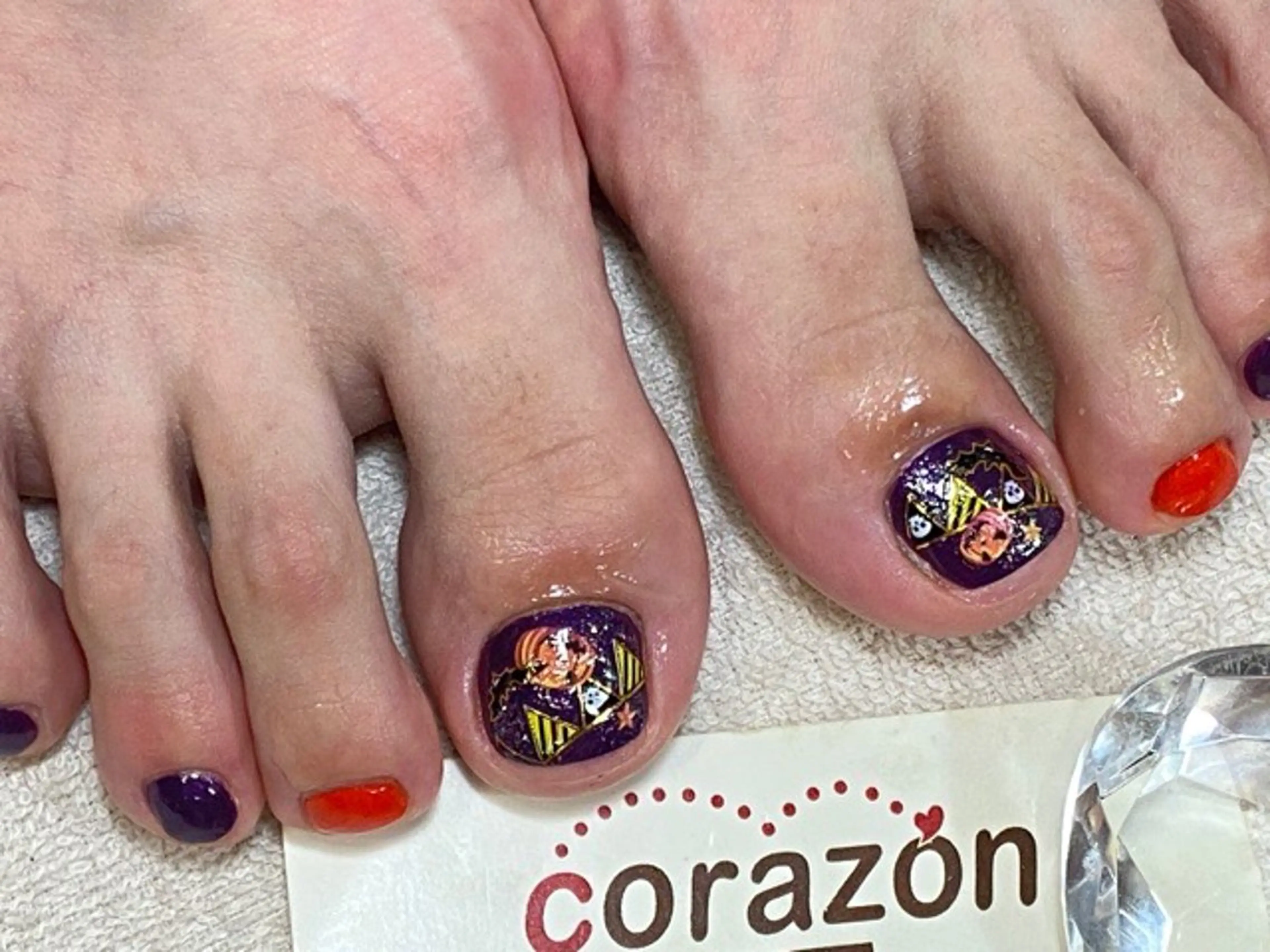 ネイル アートネイル フットネイル ハロウィン ワンカラーネイル オレンジ フットネイル corazon所属・ネイリスト aicoのネイルデザイン