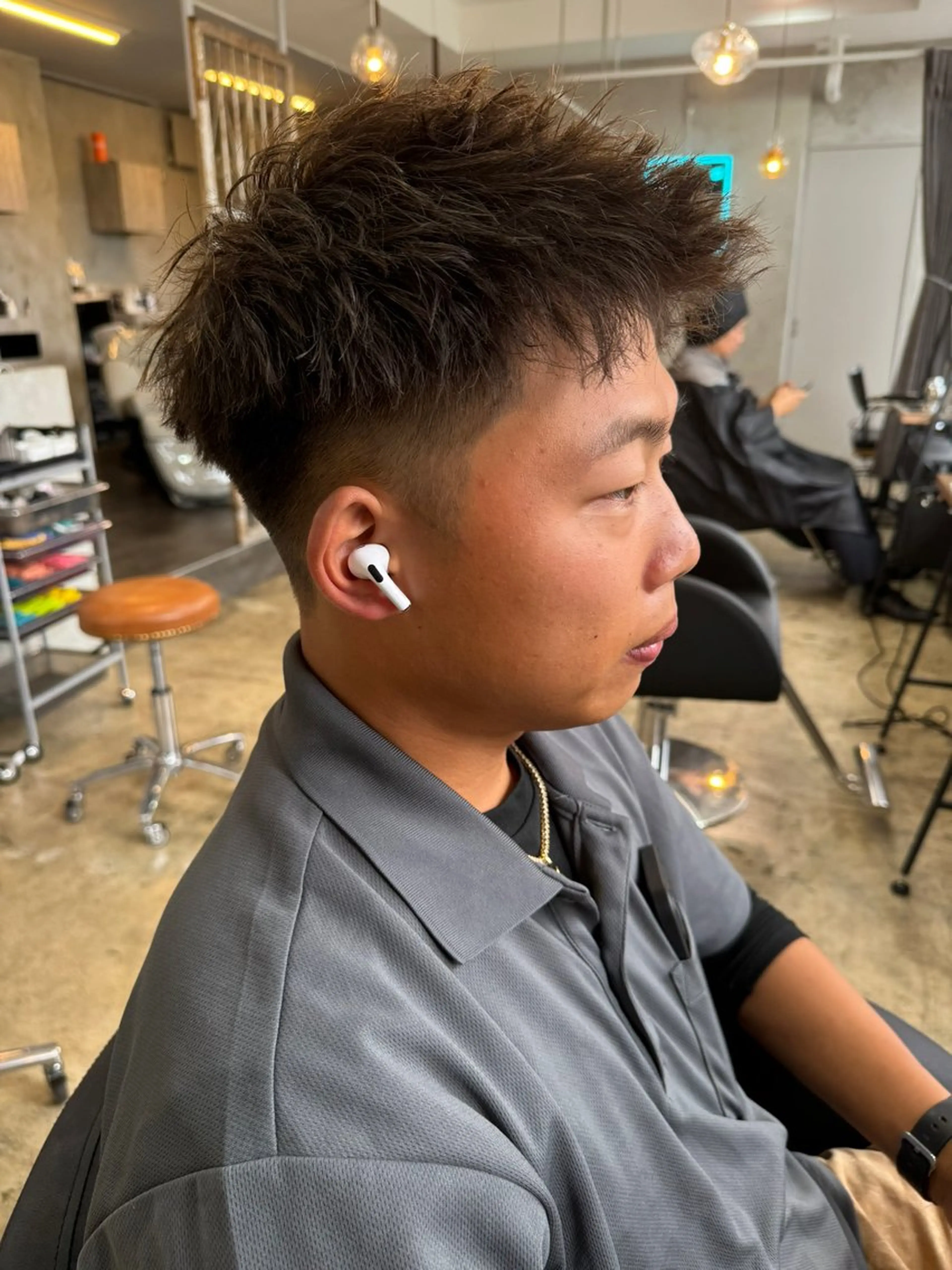 ショート パーマ メンズ アップバング メンズパーマ メンズツイストパーマ ショートヘア ツイストパーマ カット パーマ 🔥メンズ圧倒的人気 ROOOMEN松田隆のヘアスタイル