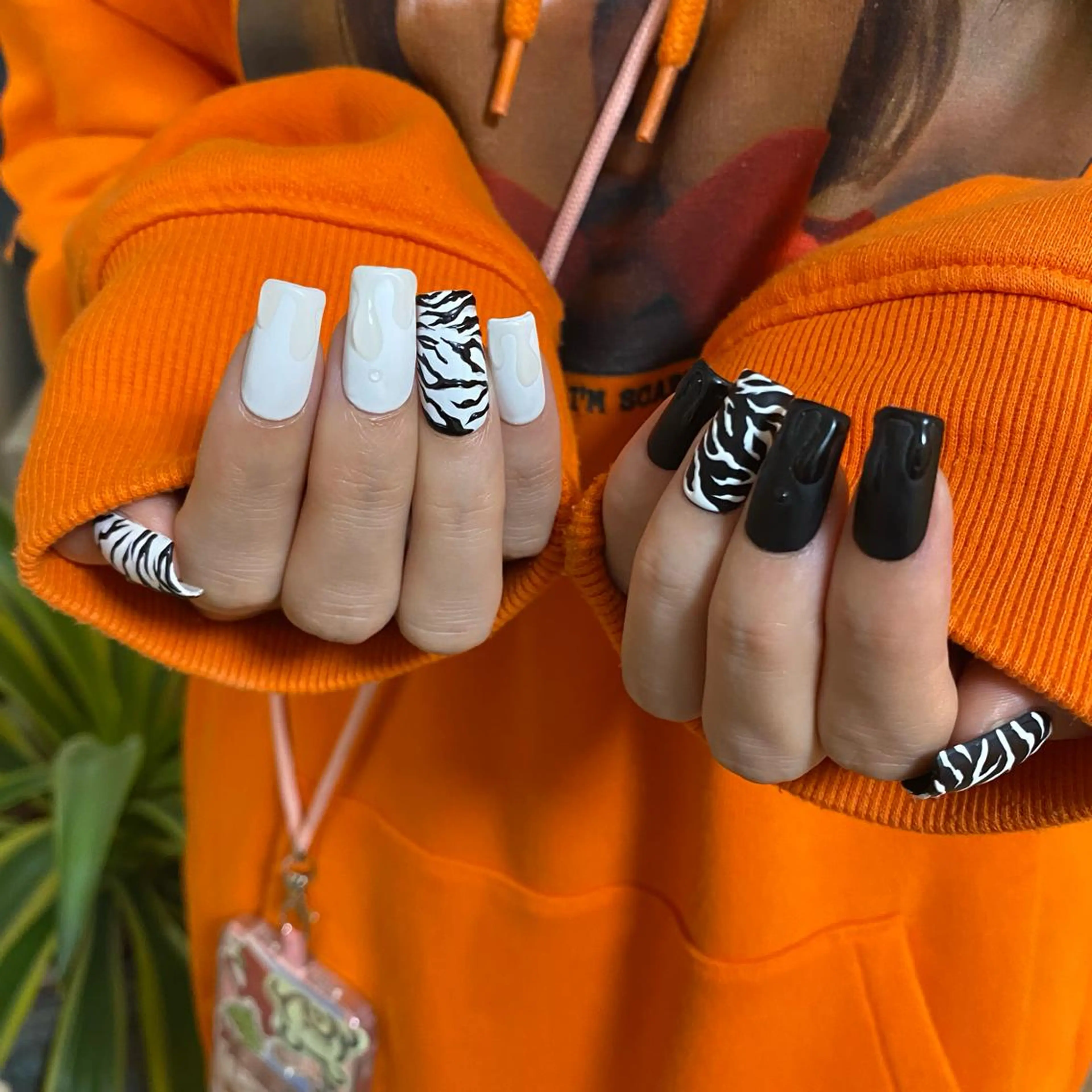 ネイル ハンドネイル Amber21.所属・Nagahama Akariのネイルデザイン