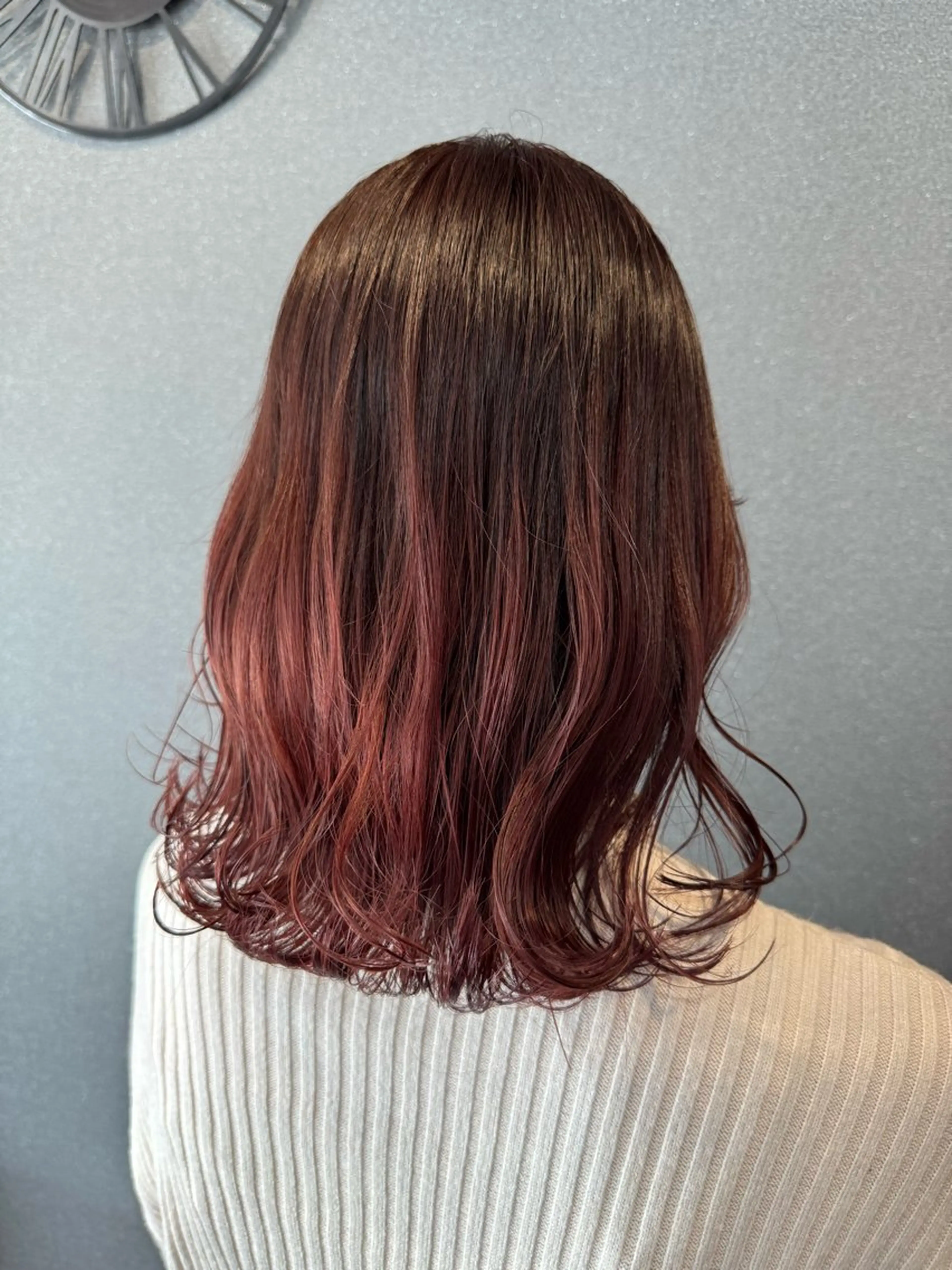 ミディアム カラー ブリーチ ブラウンカラー ブリーチなしカラー ピンクカラー ピンクブラウン ワタナベ テルマサのヘアスタイル