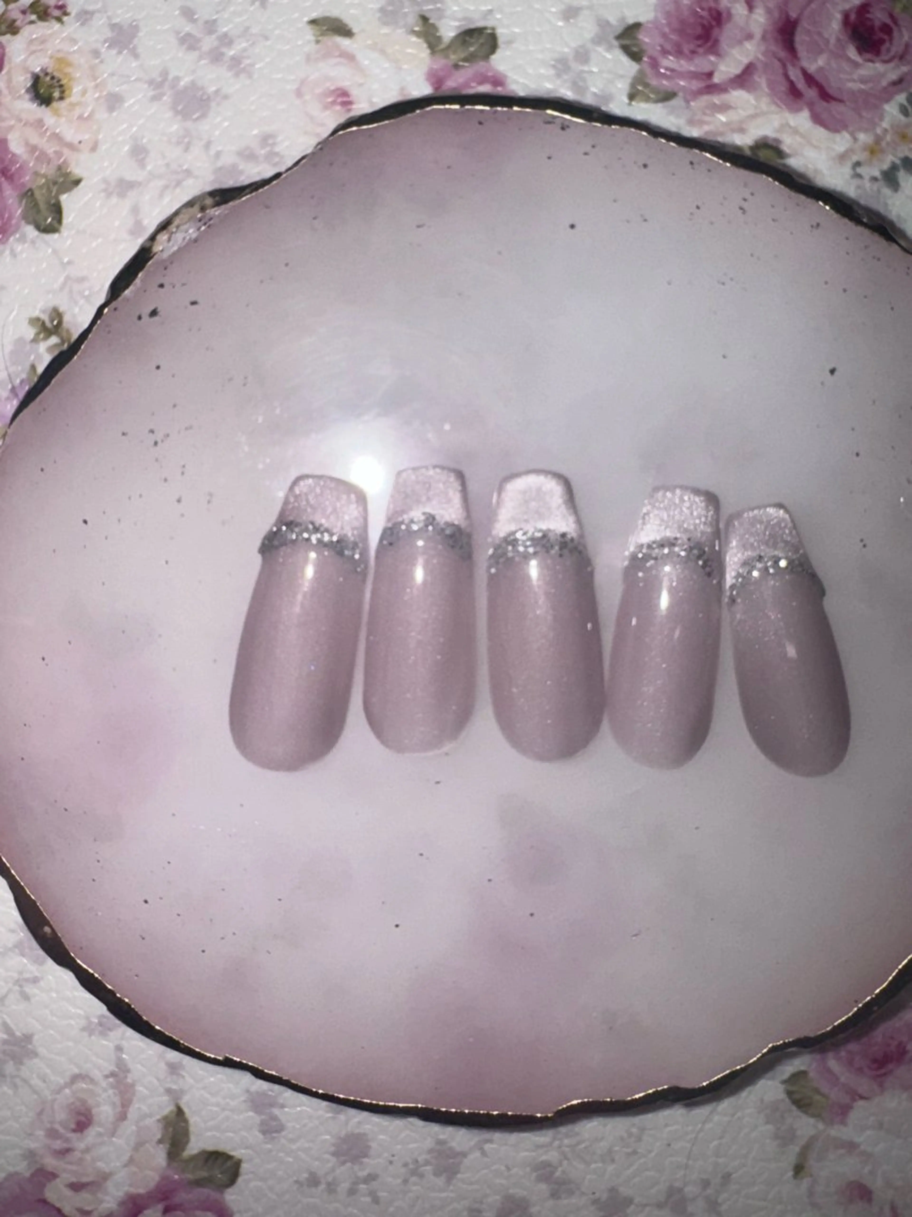 ネイル フレンチネイル マグネットネイル on nail 尾張旭三郷店のネイルデザイン