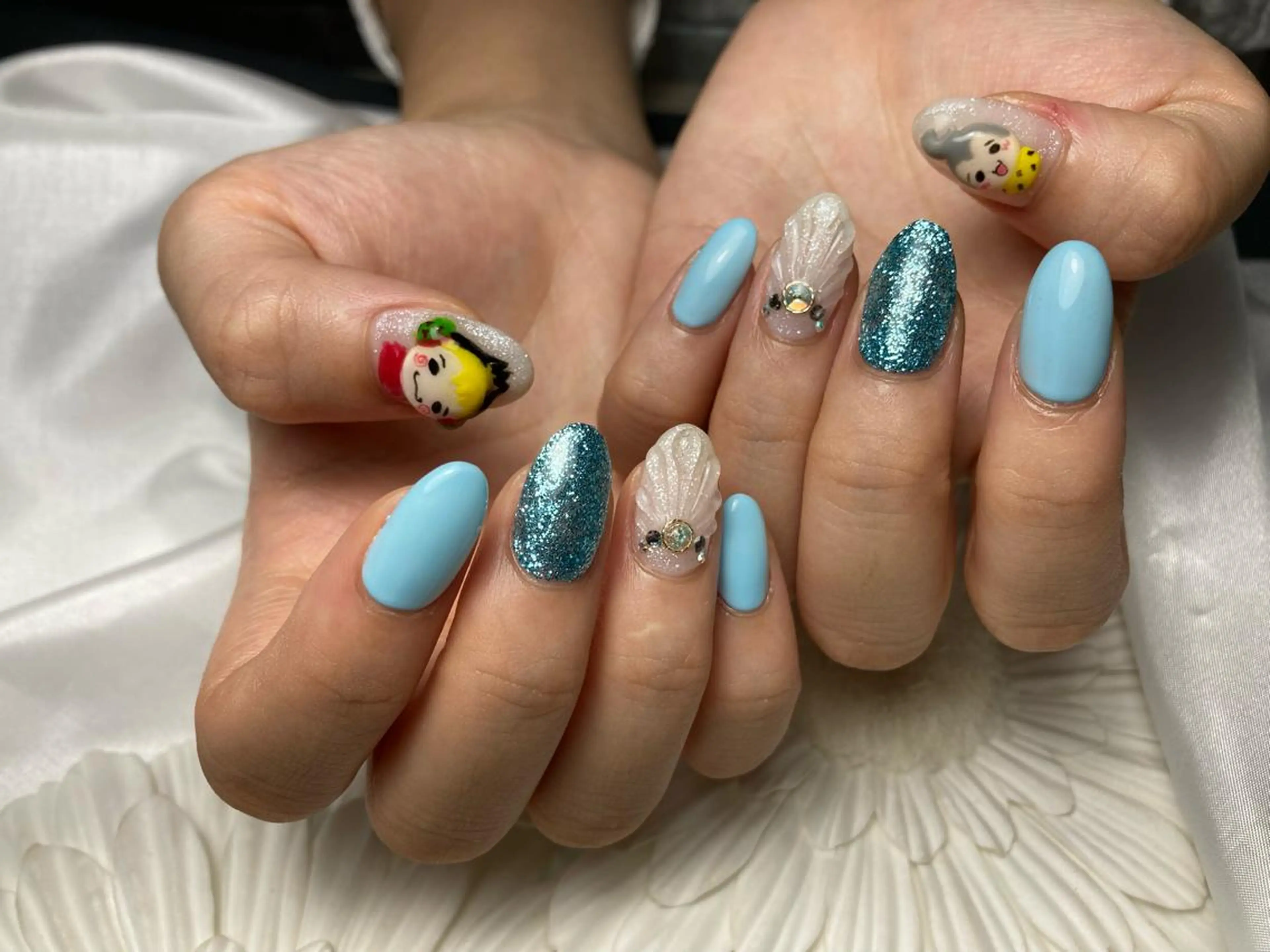 ネイル ハンドネイル Yakko pas á pasのネイルデザイン