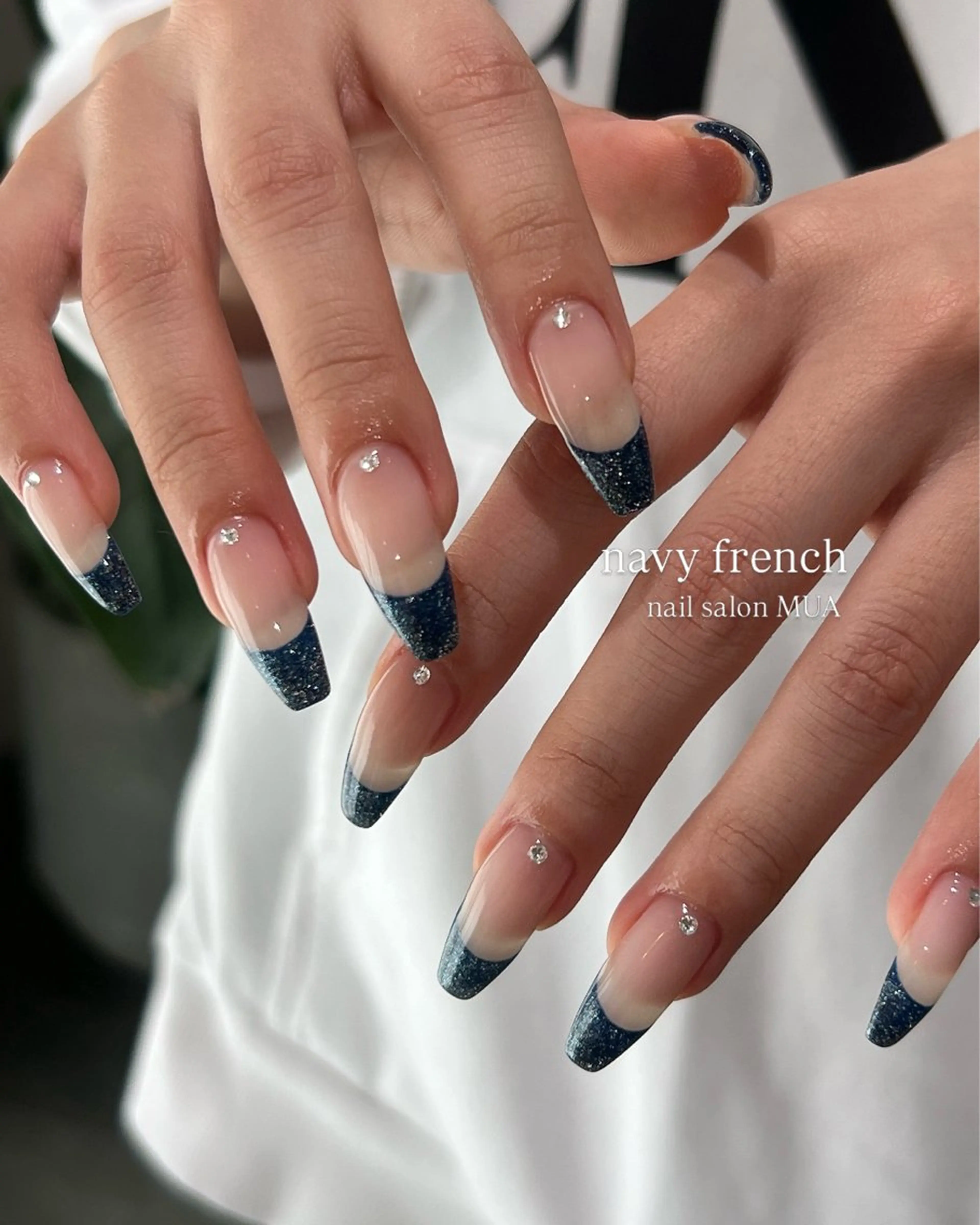 ネイル フレンチネイル ネイビー ハンドネイル nail salon MUAのネイルデザイン