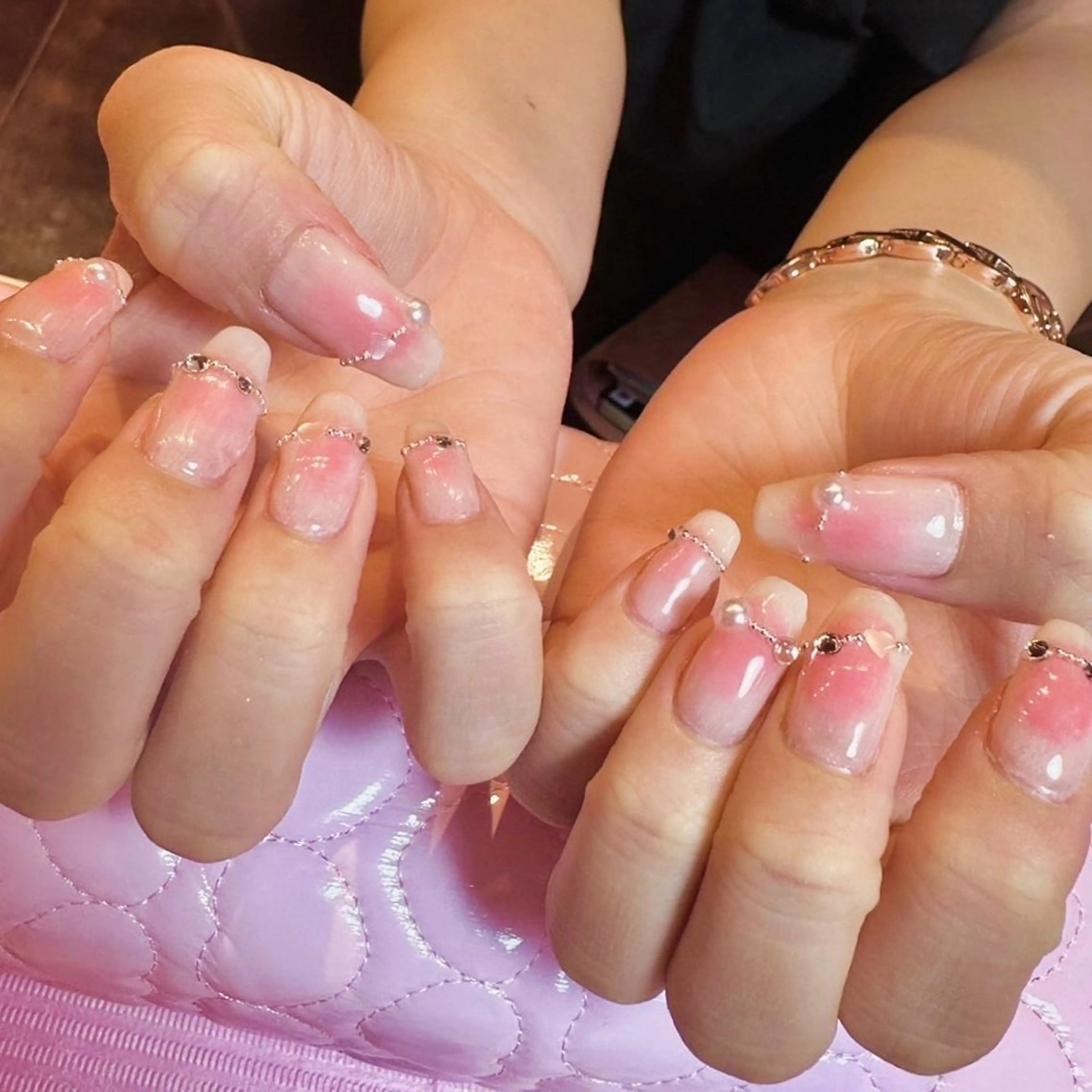 ネイル 持ち込み ハンドネイル ピンキー 池田公園店のネイルデザイン