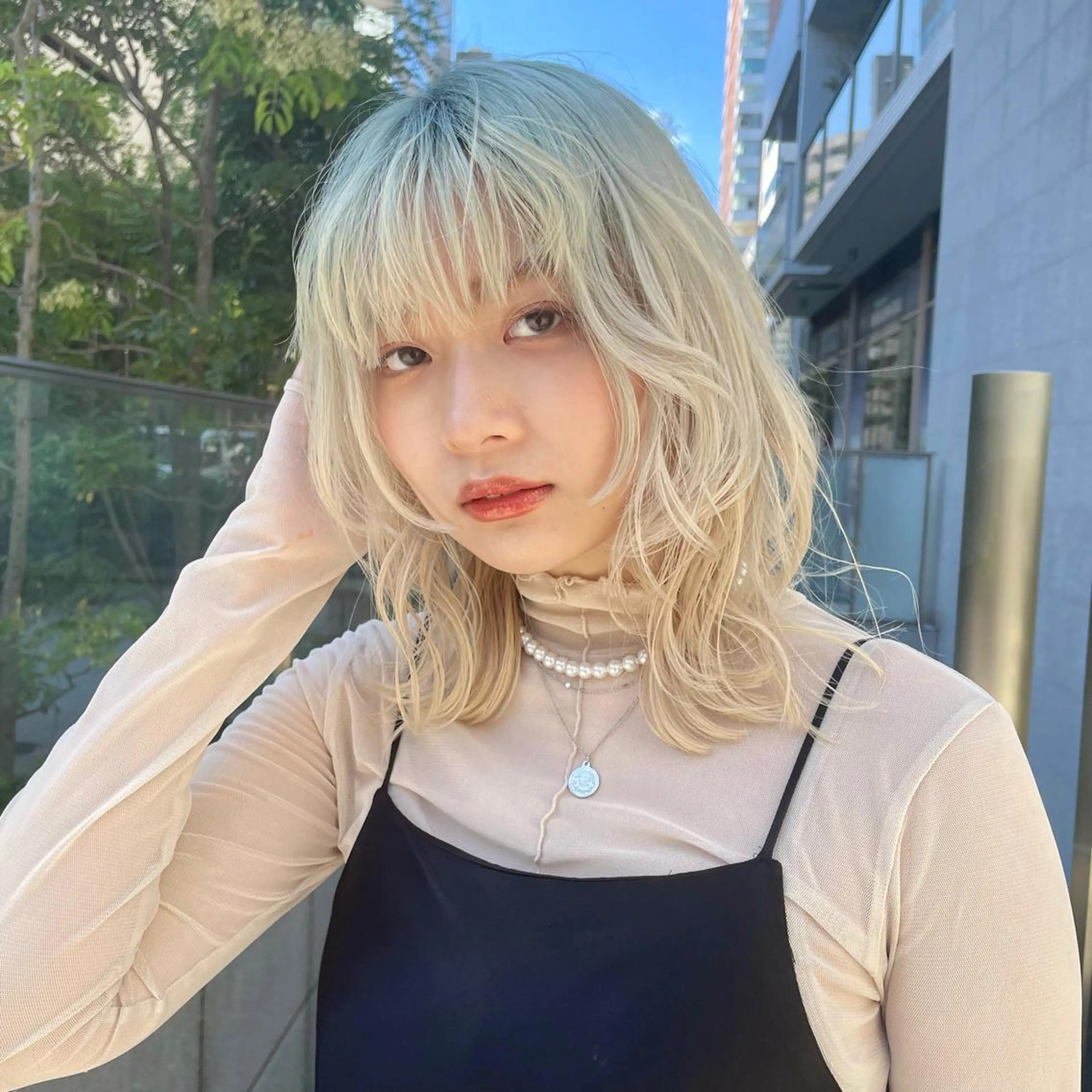 ミディアム ブリーチカラー特化 碇　英朗のヘアスタイル