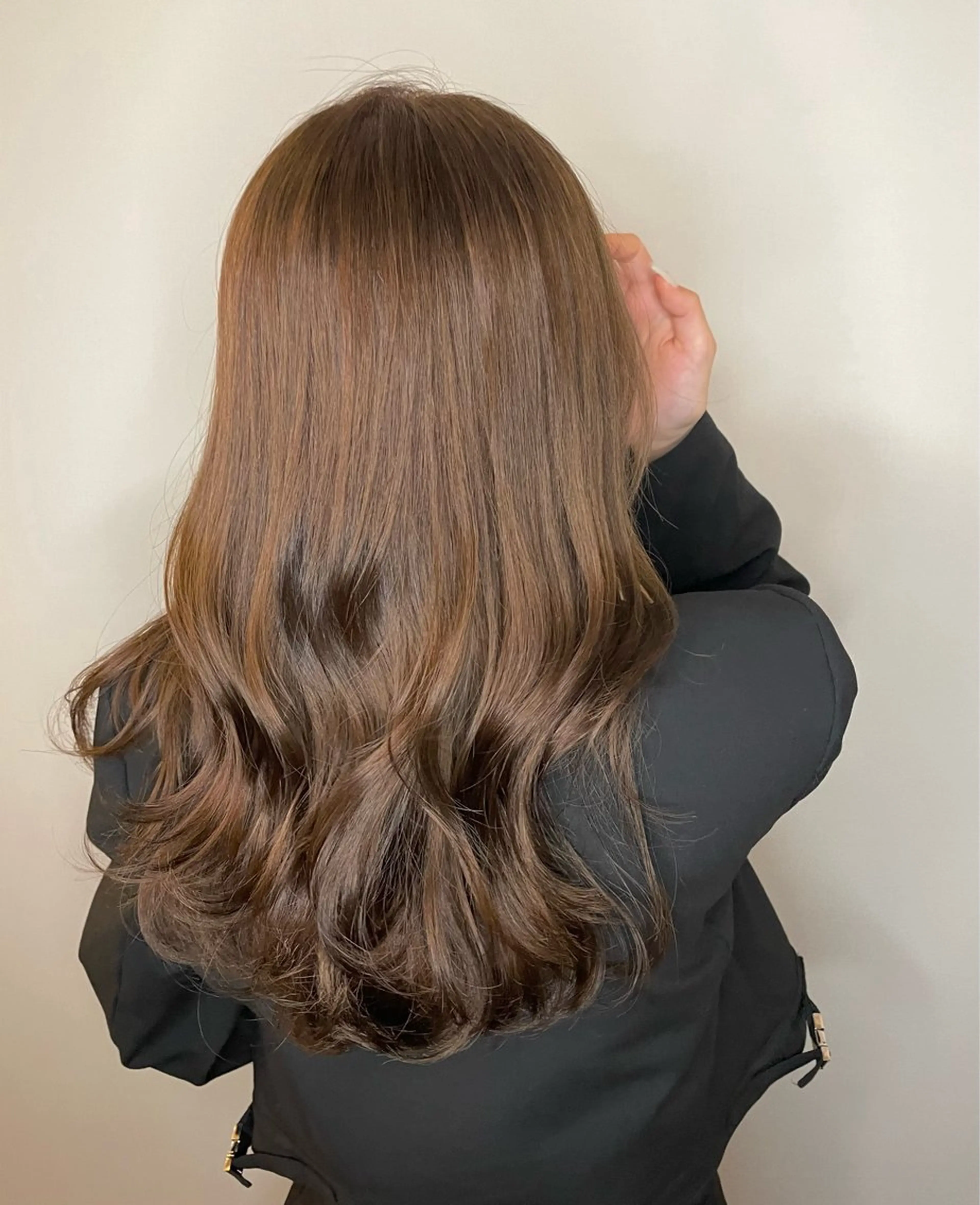 セミロング カラー ヘアアレンジ ベージュカラー ブリーチ グレージュ ブリーチなしカラー トリートメント 韓国ナチュラル・ ベージュ/落合夏希のヘアスタイル