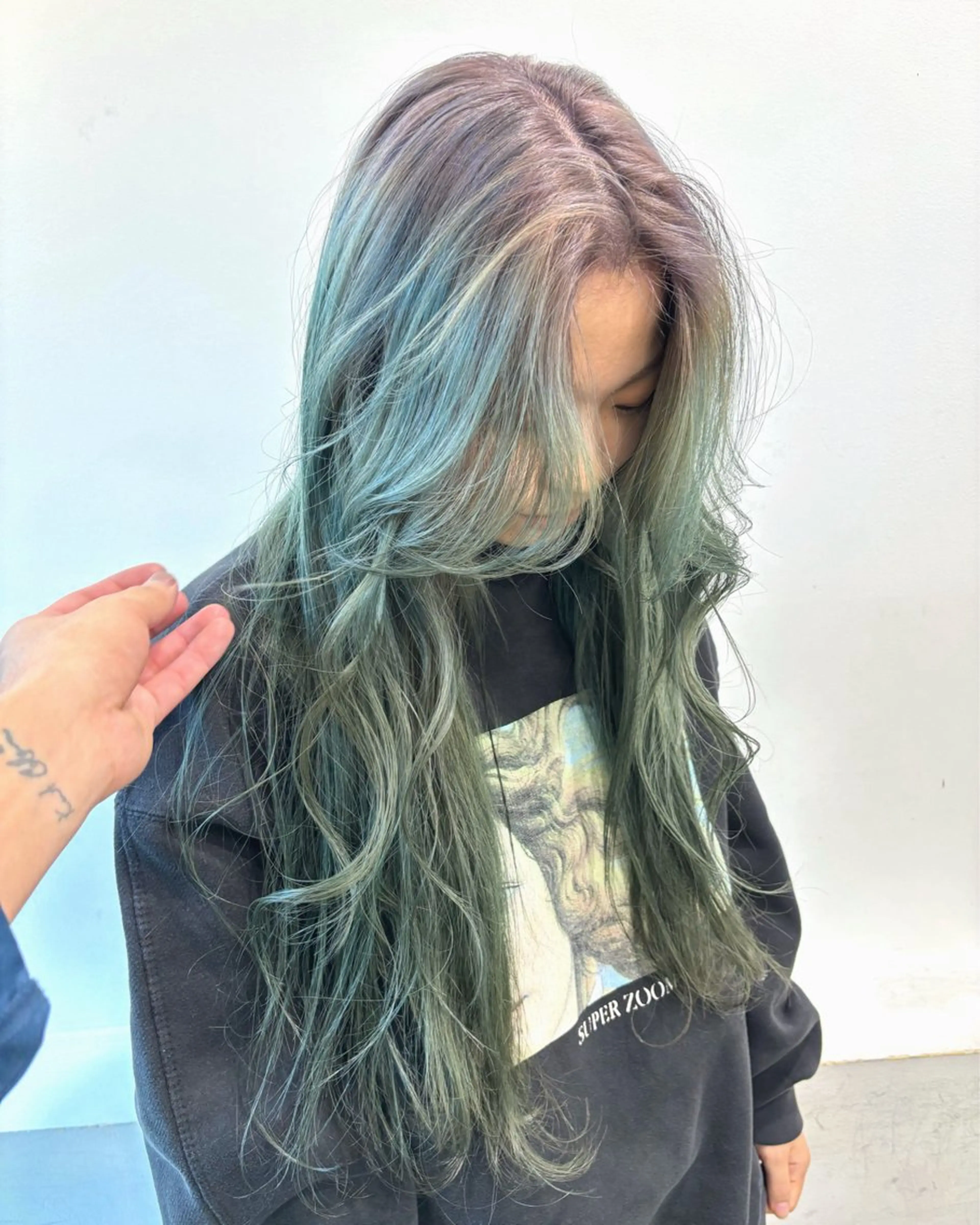 ロング カラー カット ヘアカラー トリートメント 🟧オシャレ女子多数 アツシ🟧のヘアスタイル