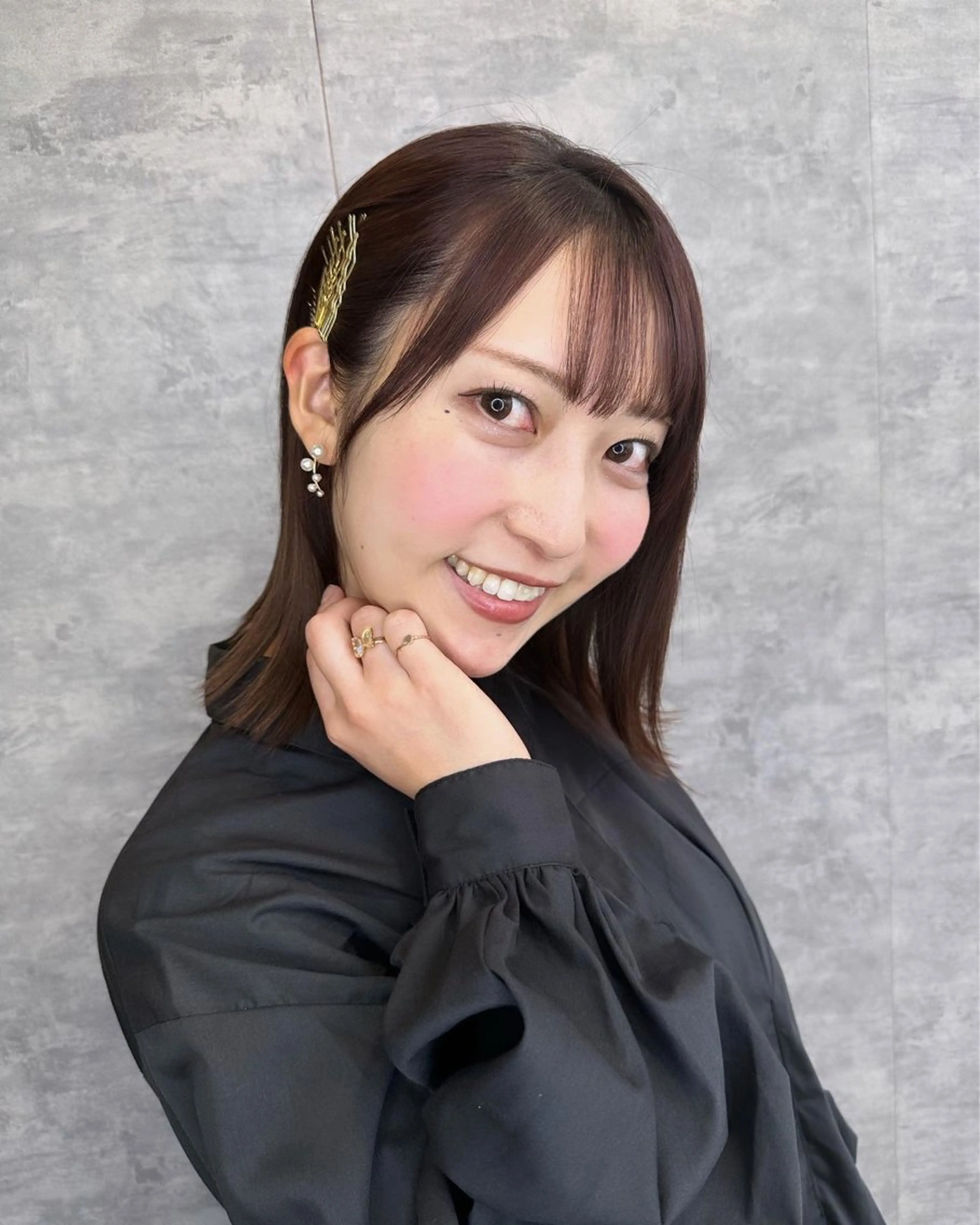 ミディアム ヘアアレンジ ヘアセット ひな ALBA🐰三鷹のヘアスタイル