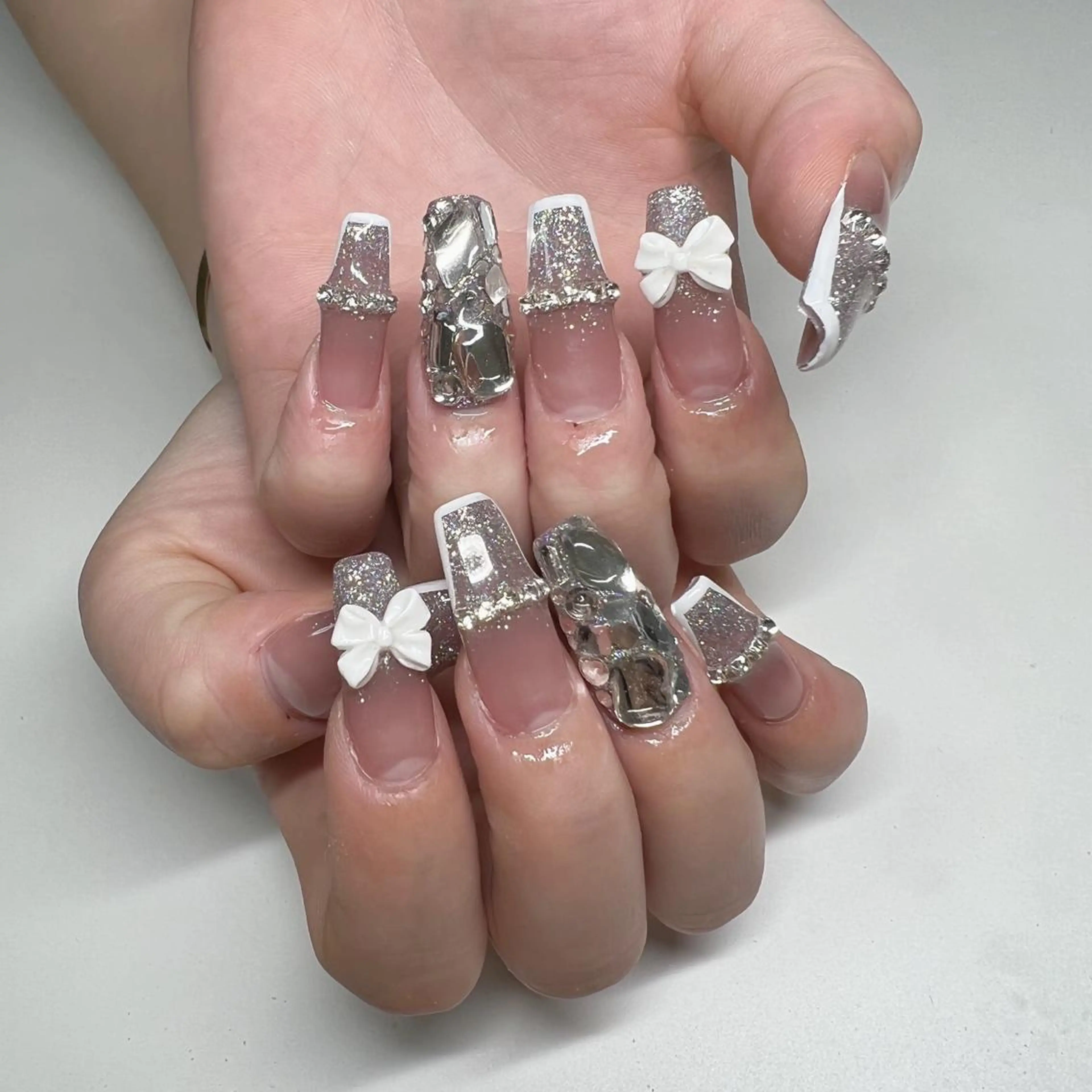 ネイル リボン ハンドネイル 川端 京香のネイルデザイン