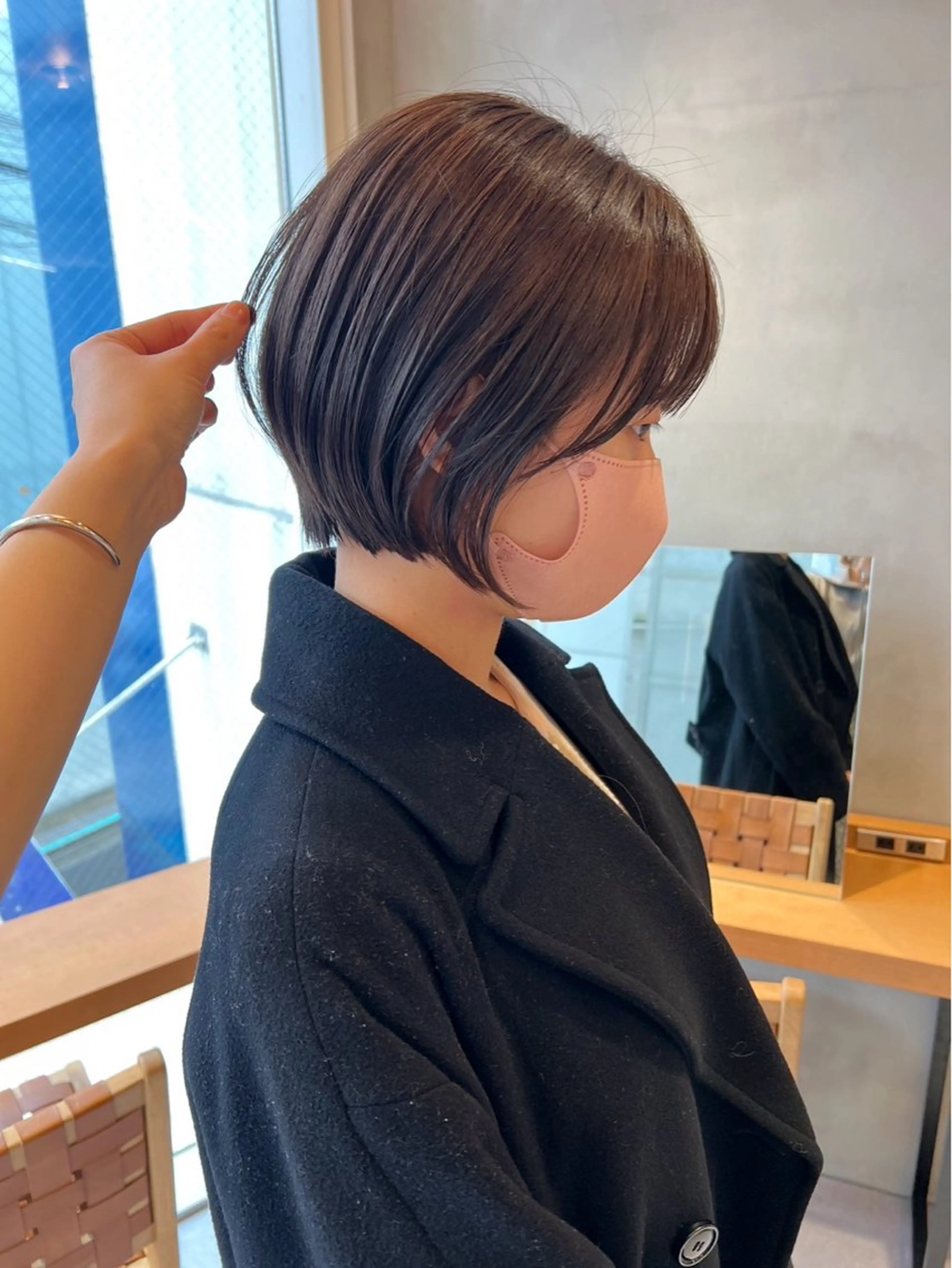 ショート カット センターパート/ 暖色カラーayuのヘアスタイル