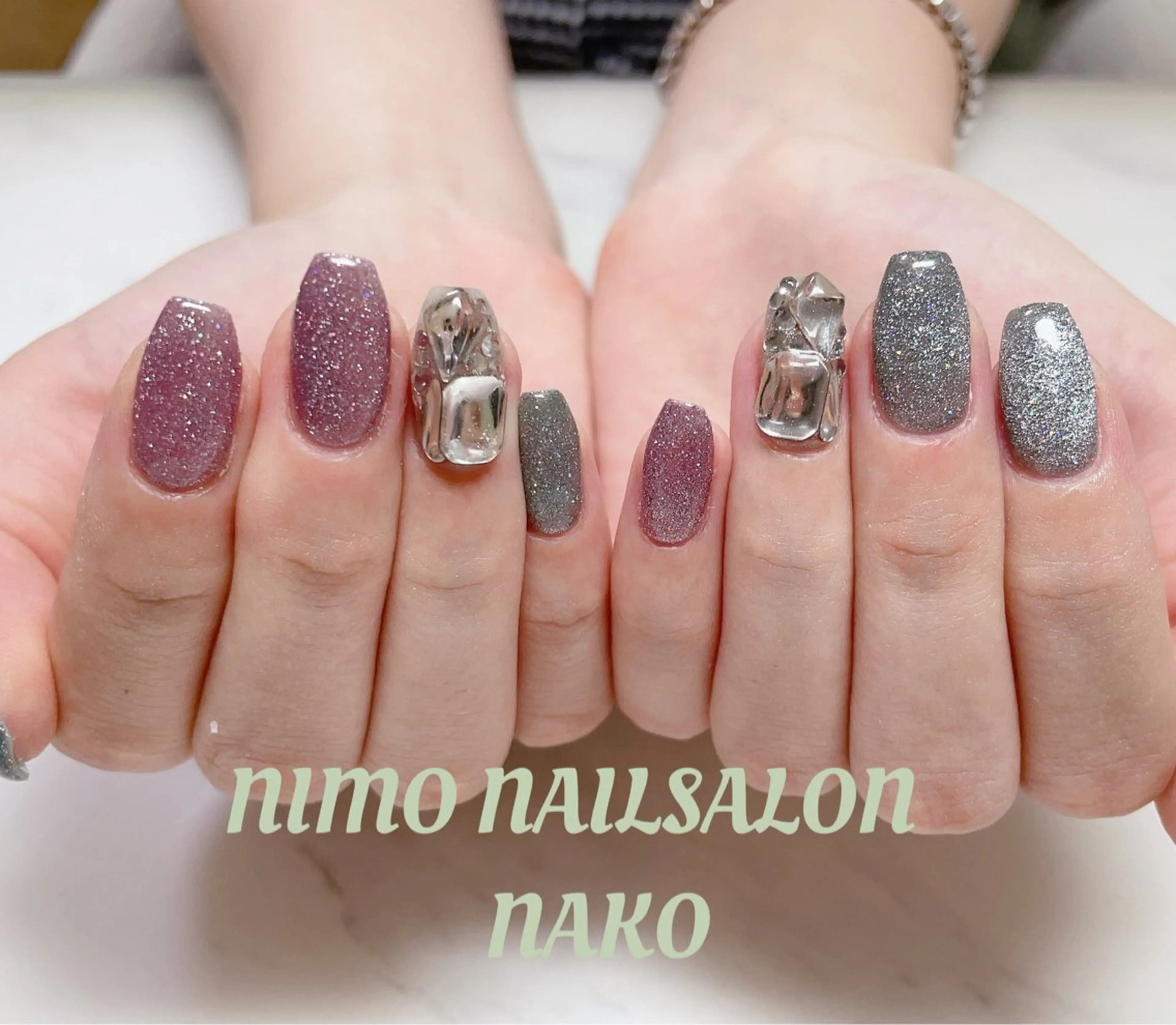 🎀オフあり🎀マグネット2本ストンーつけ放題の写真