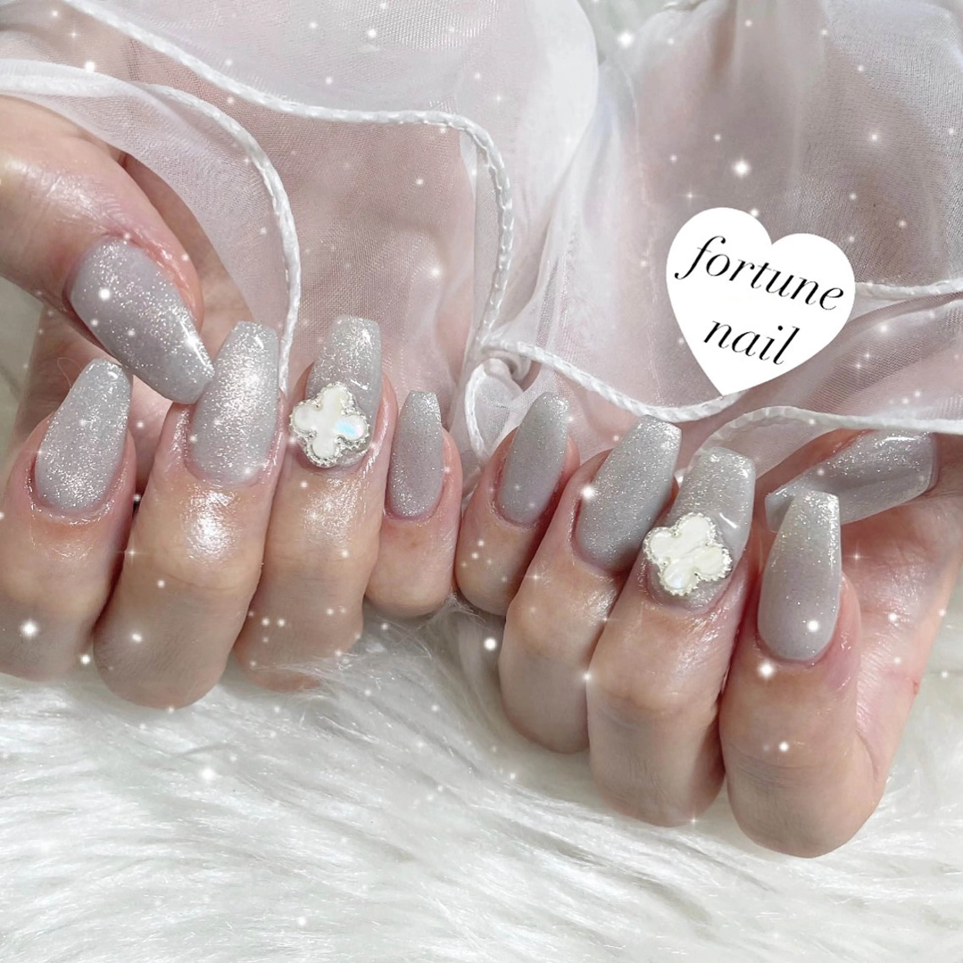 ネイル マグネットネイル ワンカラーネイル リボン ☆saori ☆のネイルデザイン