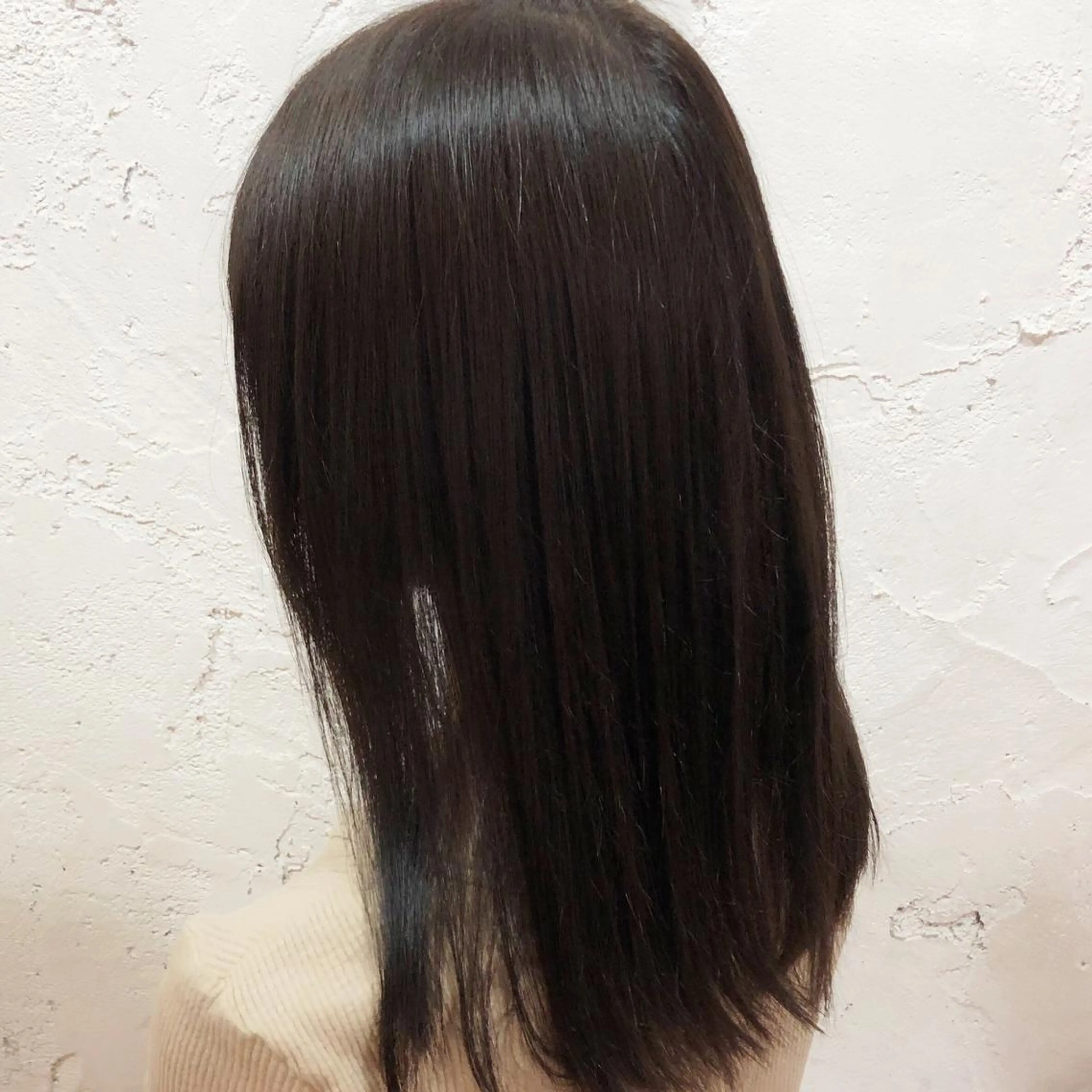 ミディアム ヤマナカユウ 🕊️小顔レイヤーのヘアスタイル