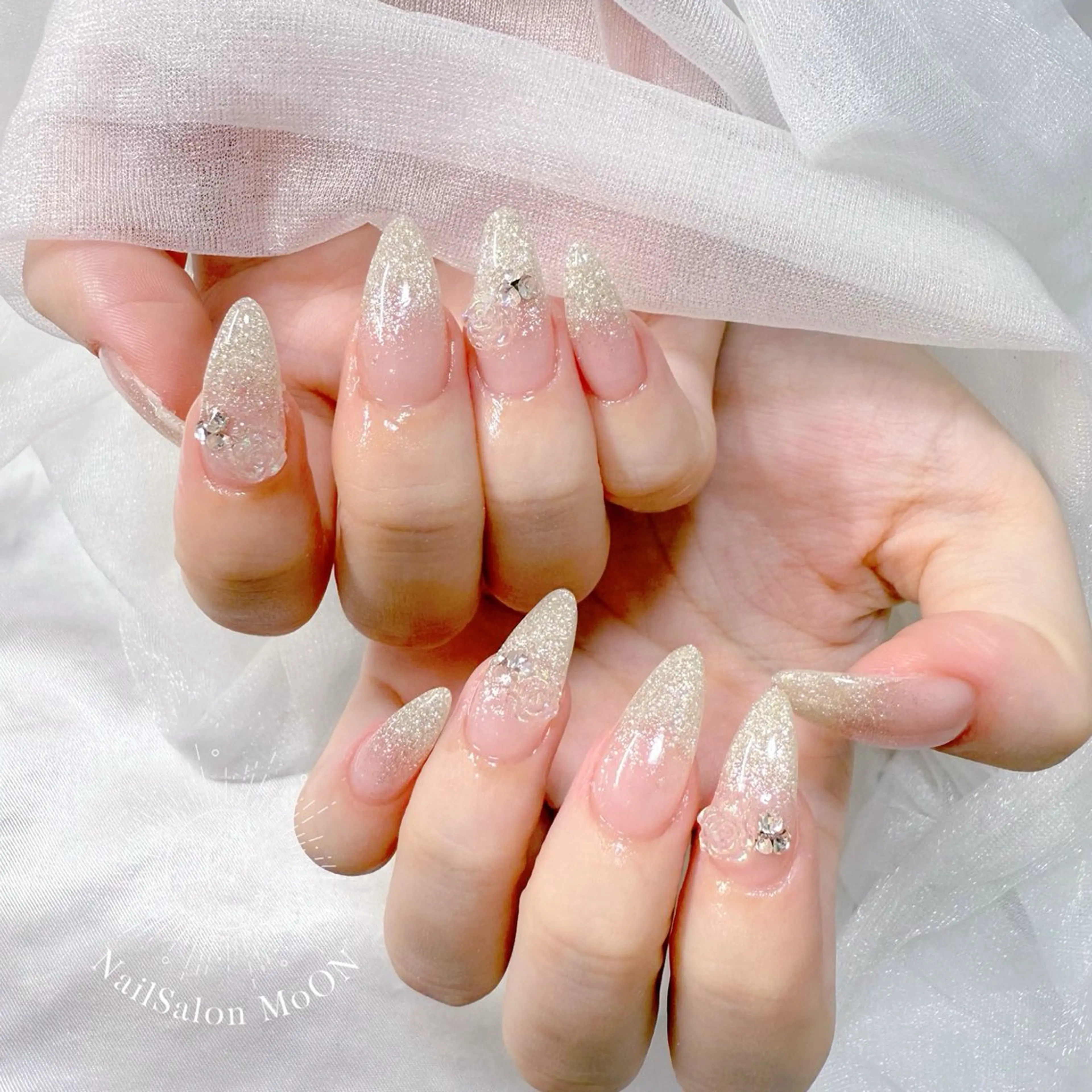 ネイル ハンドネイル ハンドケア MoON...❤︎ MeGuのネイルデザイン