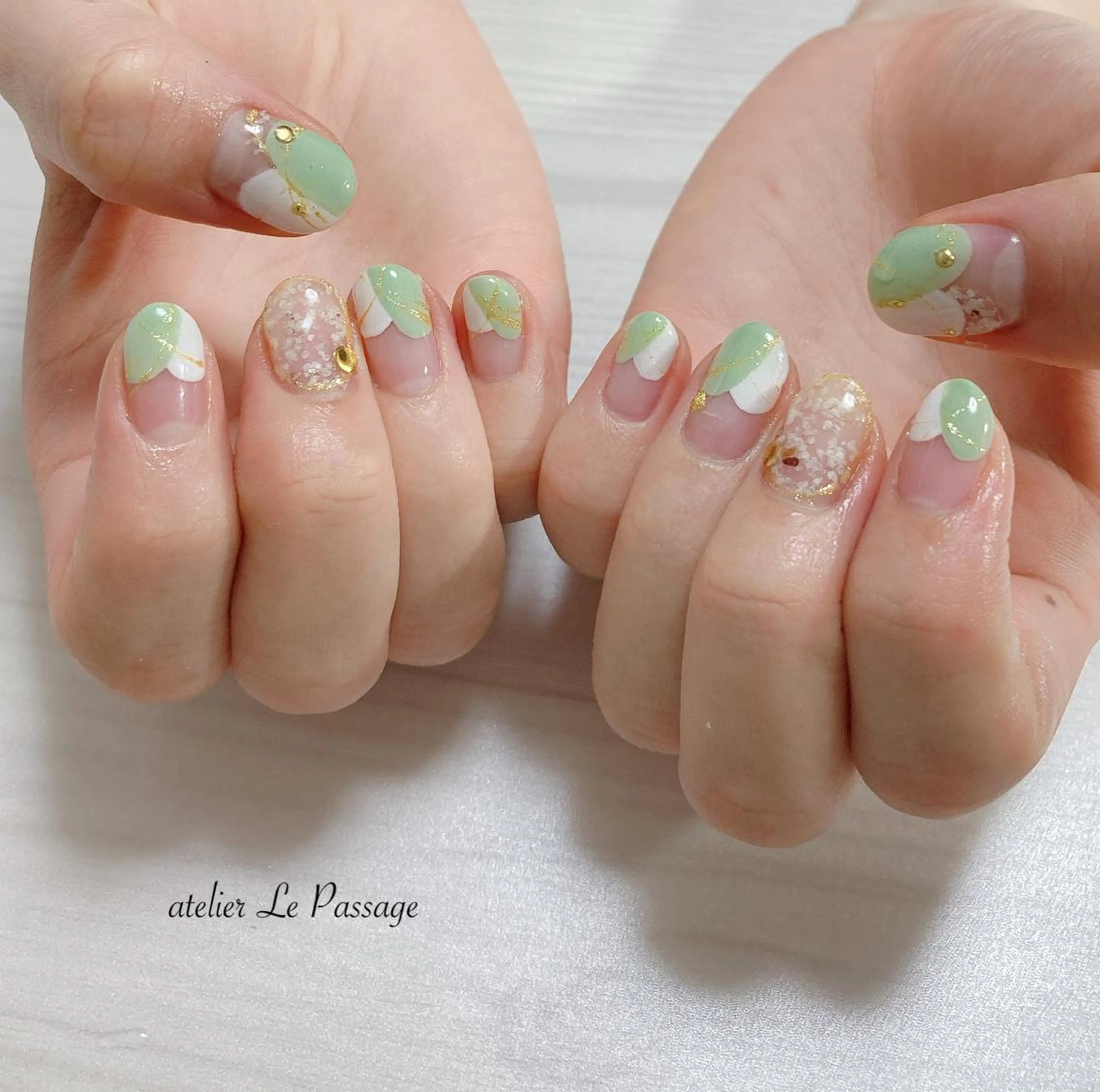 ネイル ジェルネイル ニュアンスネイル オフィスネイル パラジェル 春ネイル Atelier Le Passage所属・h nakatsukaのネイルデザイン